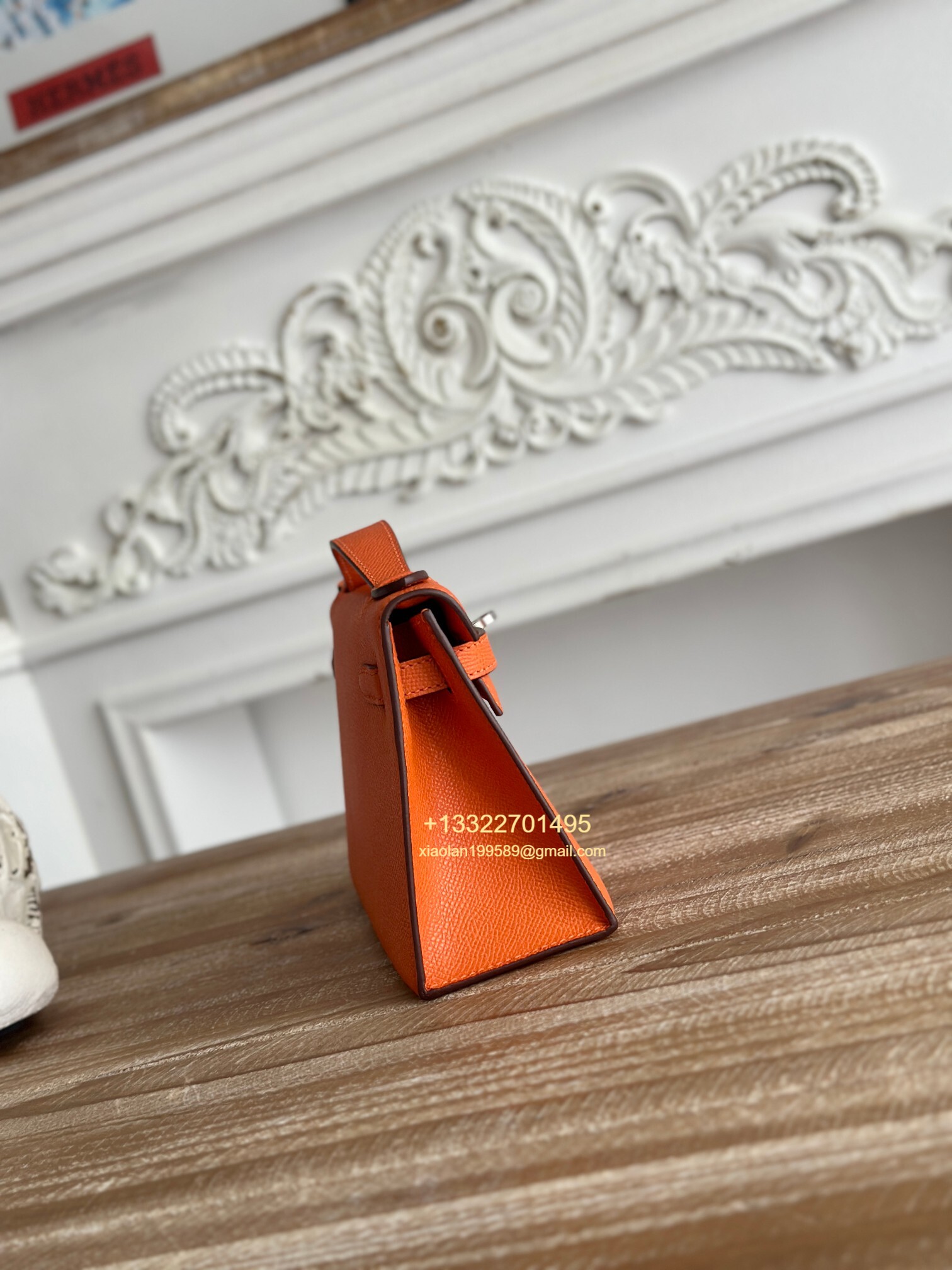 Hermès Mini Pochette Kelly in Orange Made from the most classic Epsom Leather, Imported Purely Handcrafted with Waxed Thread Stitching, High-End Customization