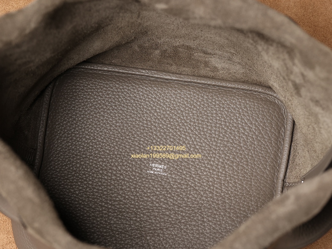 Hermès Picotin 18/22 in Clemence Leather, Hand-stitched with Beeswax Thread, High-end Customization - Etain Gray.