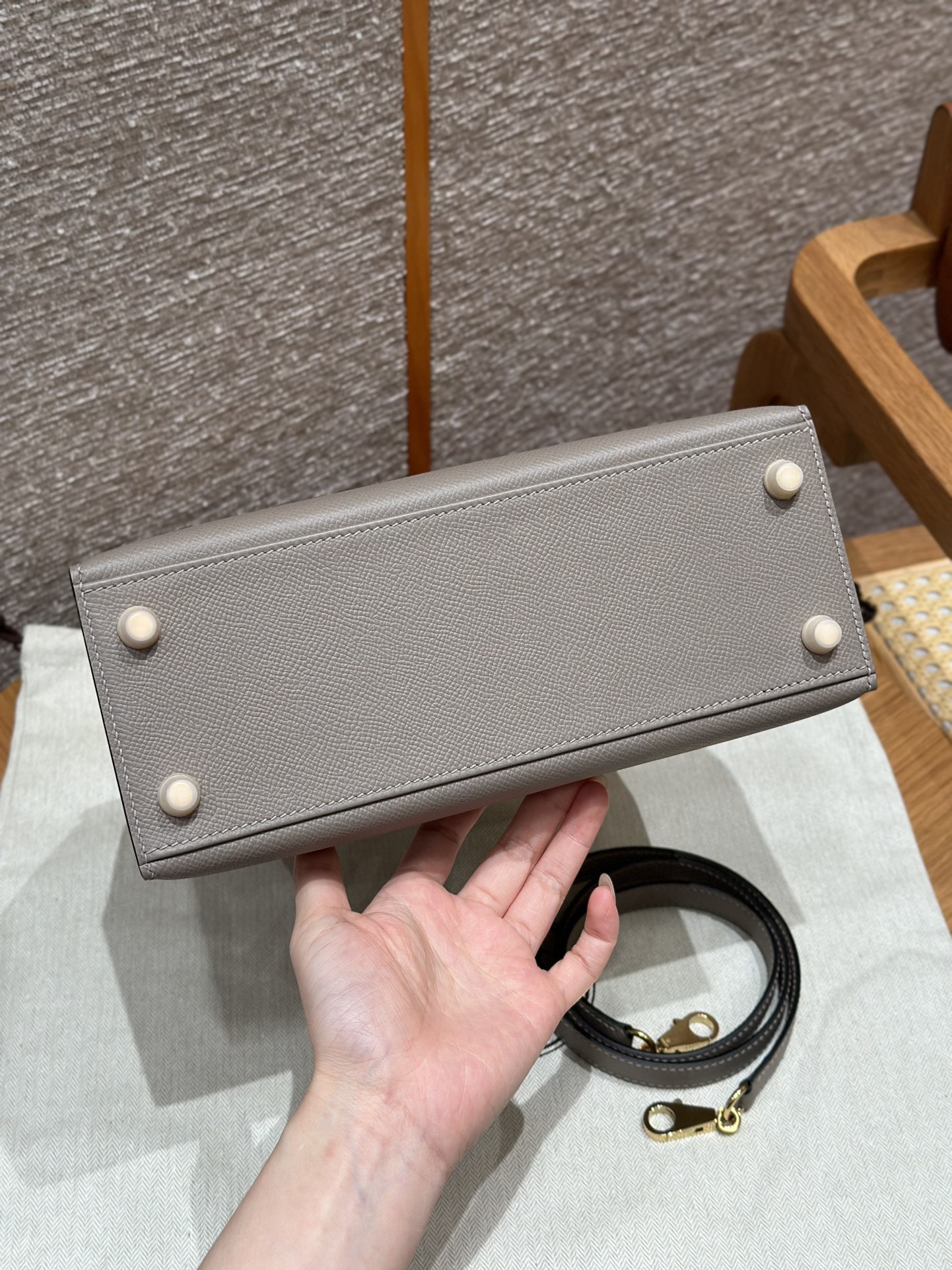 Hermès Kelly Handbag in Asphalt Grey  Epsom Cowhide Leather, Purely Handcrafted, High-End Customization Edition