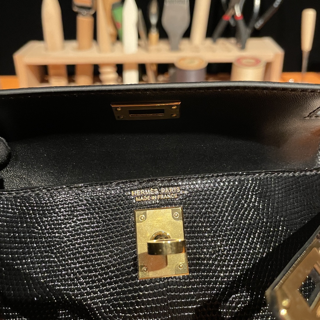 Hermès Mini Kelly II, lizard leather, all handmade ‼️ Black.