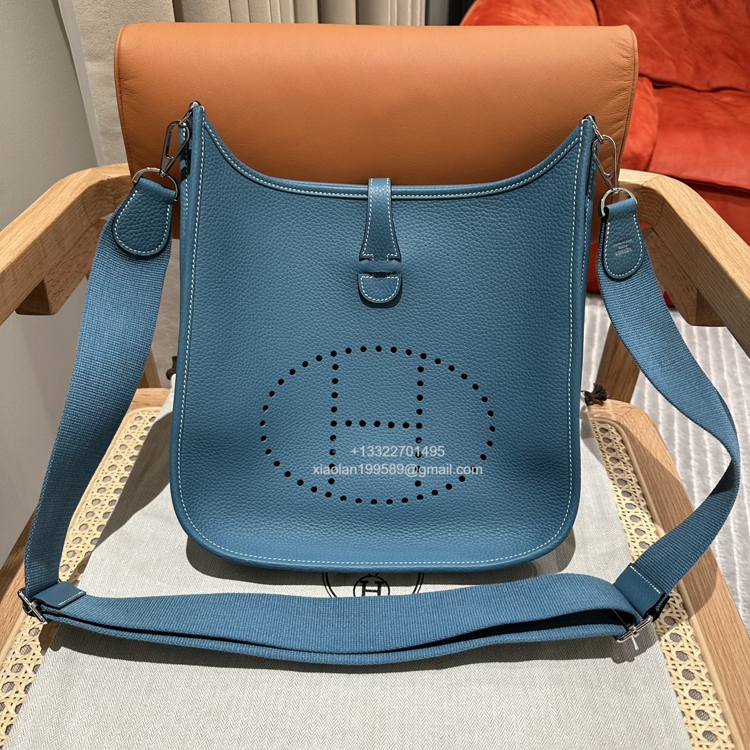 Hermès Evelyne Bag in Clemence Leather, Premium Handcrafted Customization – Denim Blue.