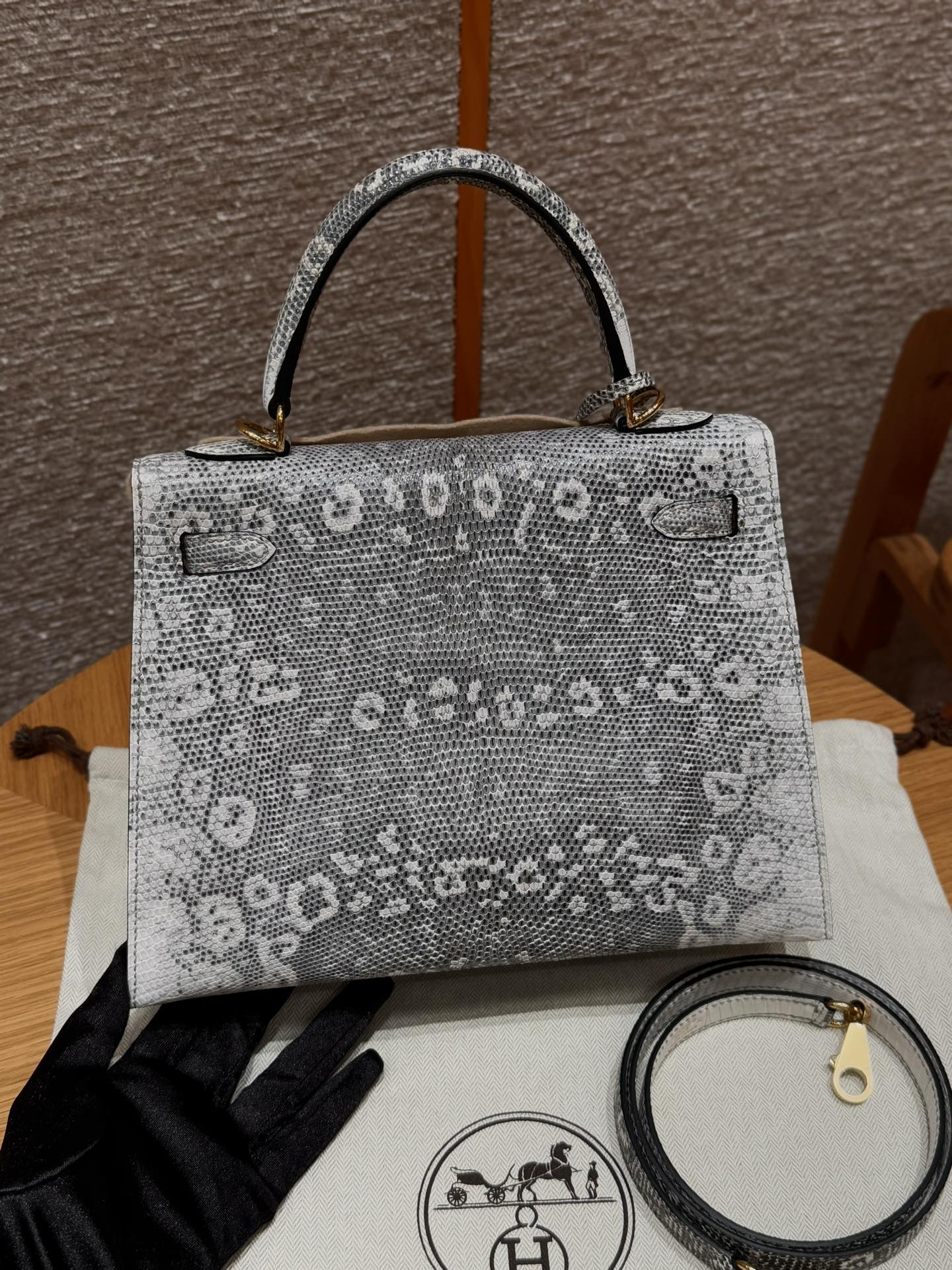 Hermès Kelly – Imported French lizard leather originally from South Africa, 18K gold-plated hardware, premium fully handcrafted exclusive custom-made! Ombre