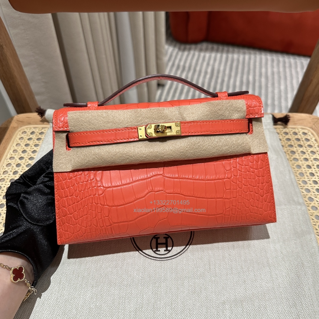 Hermès Kelly Pochette Clutch Bag Shiny Crocodile Leather . Fully Handmade Premium Customization – Orange