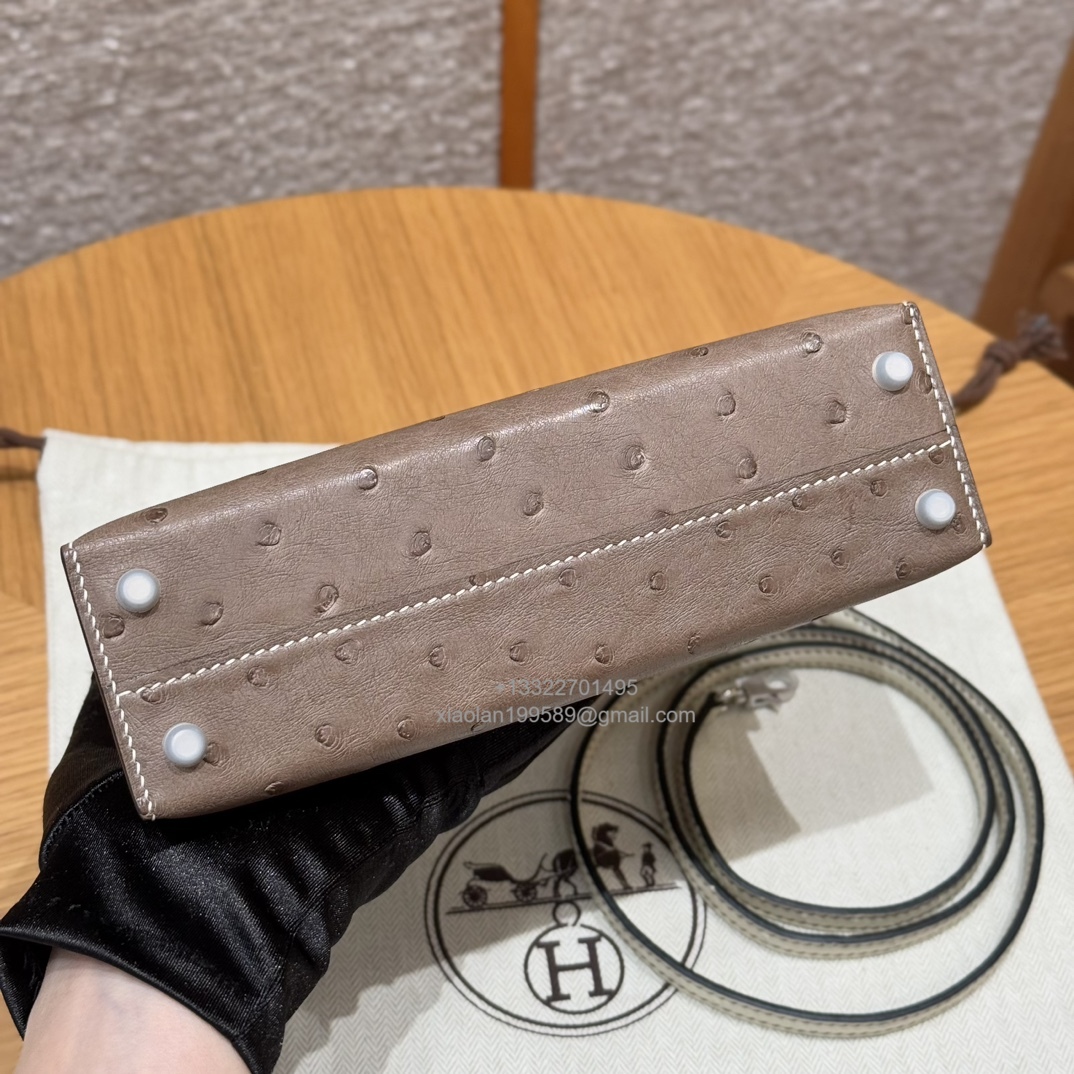 Hermès Mini Kelly Sellier II 20 in Ostrich Leather 81/Girs tourtelle and 8L/Beton