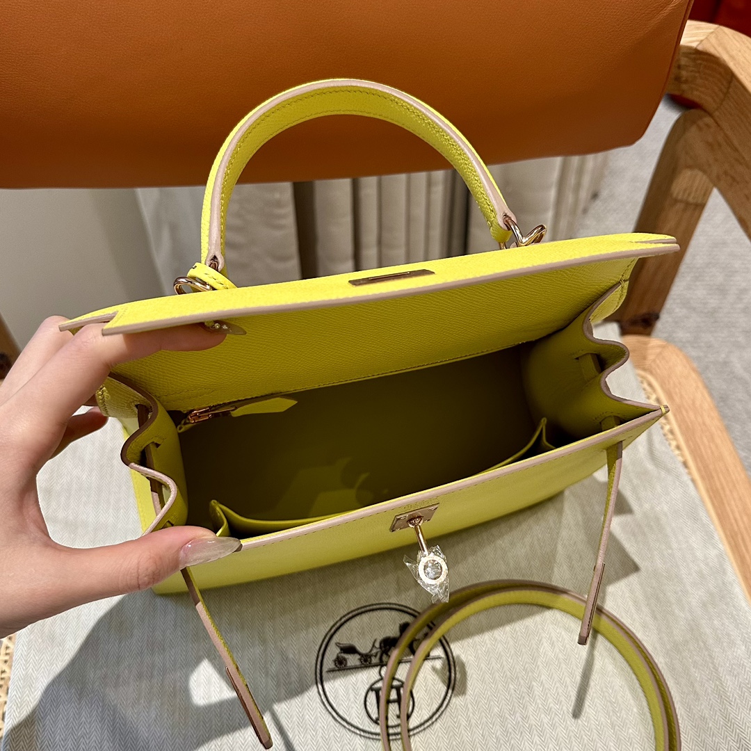 Hermès Kelly Handbag in Amber Yellow  Epsom Cowhide Leather, Purely Handcrafted, High-End Customization Edition