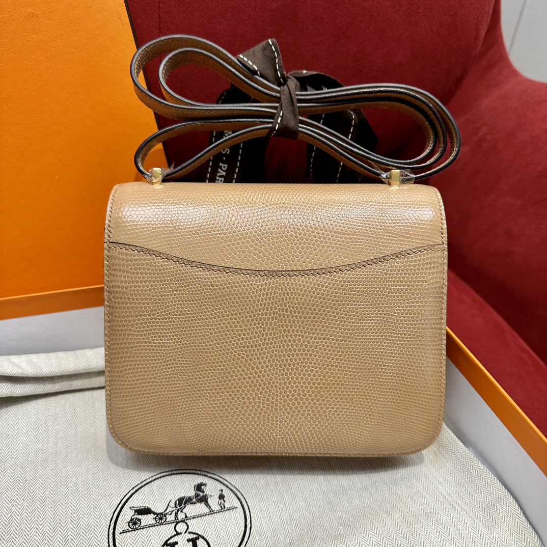 Hermès Constance 18/24 – Imported French lizard leather originally from South Africa, premium fully handcrafted exclusive custom-made!Milk Tea