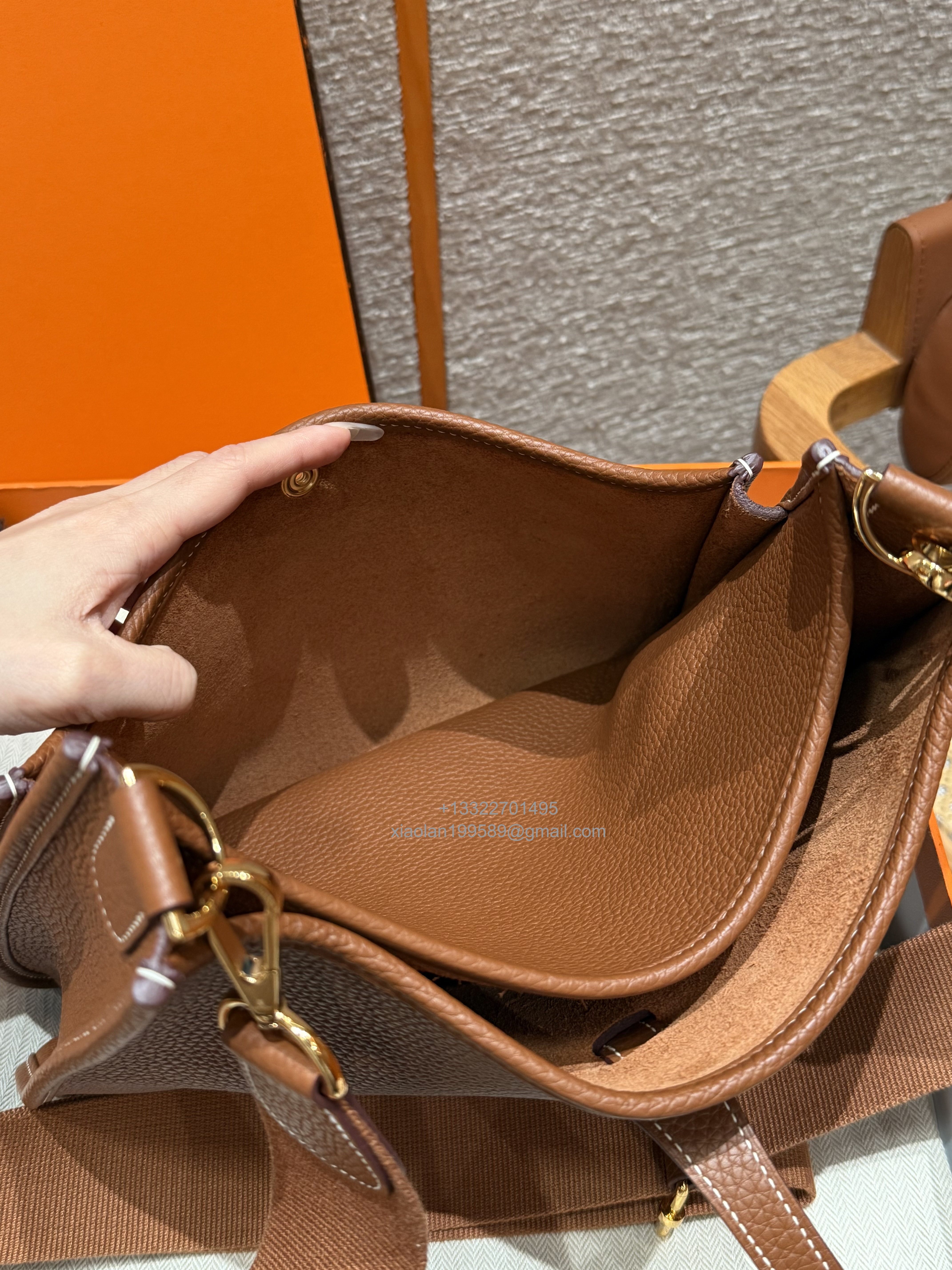 Hermès Evelyne Bag in Clemence Leather, Premium Handcrafted Customization – Gold Brown.