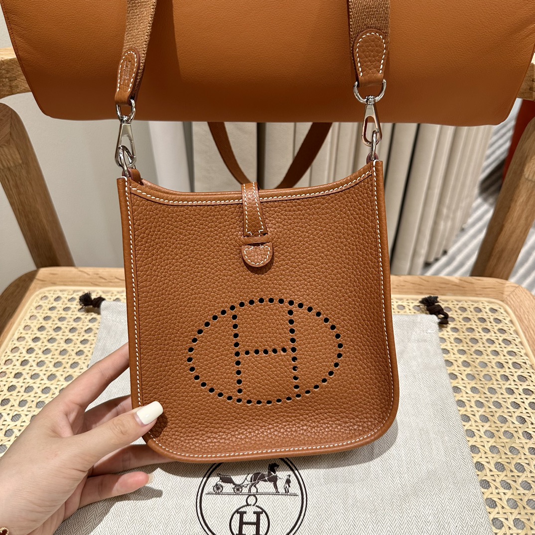 Hermès Evelyne mini Bag in Clemence Leather, Premium Handcrafted Customization-Gold Brown