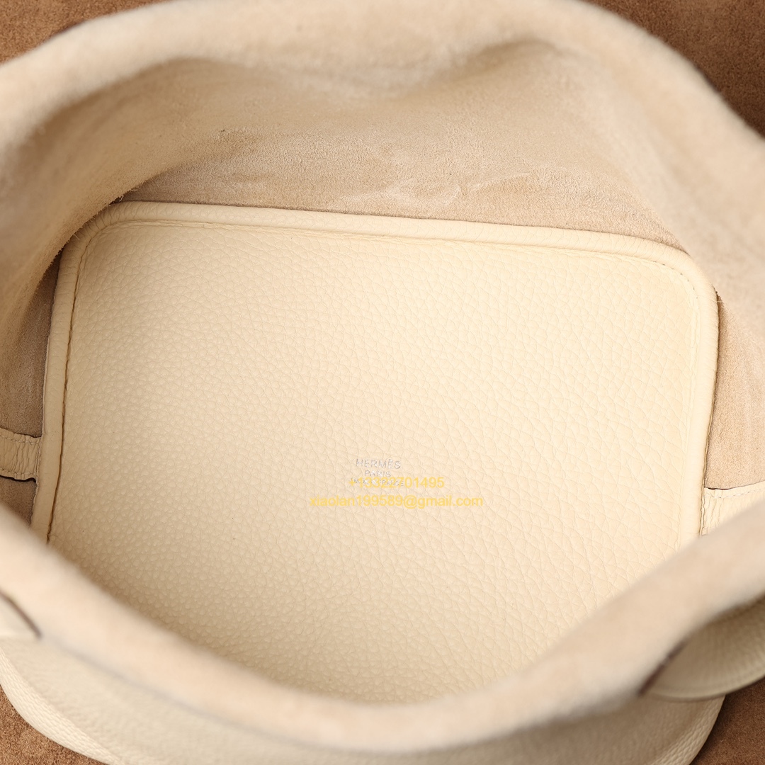 Hermès Picotin 18/22 in Clemence Leather, Hand-stitched with Beeswax Thread, High-end Customization - Cream White.