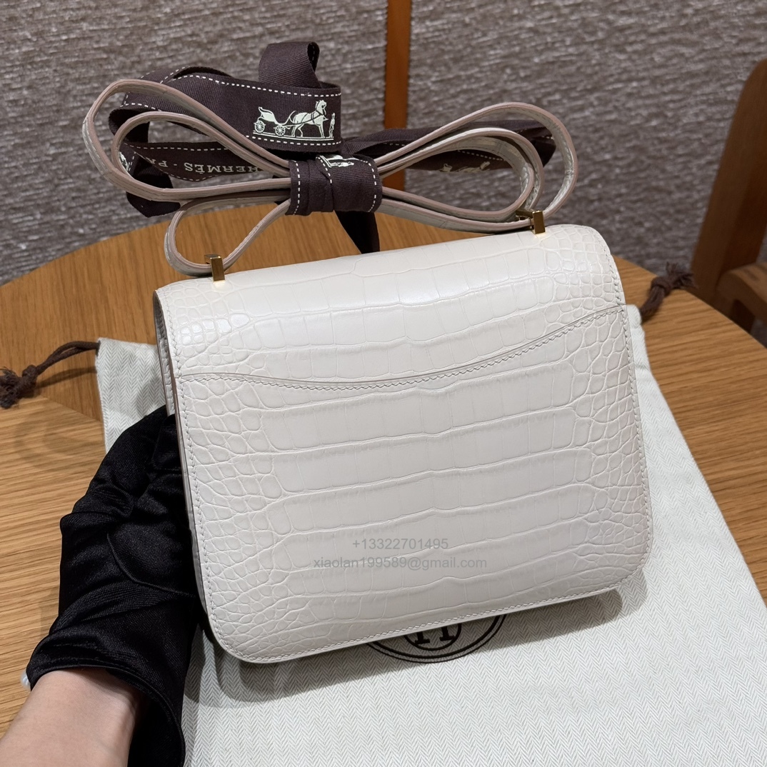 Hermès Constance 18/24cm in Crocodile Leather, Premium Handmade Customization-Concrete Grey