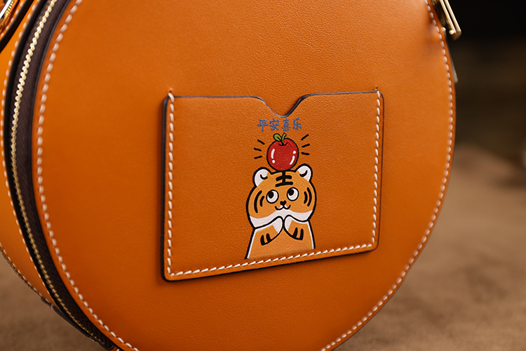 New Chinese-style Round Bag, Handcrafted Leather Carving, Luxury Women's Handbag, Trendy Niche Shoulder and Crossbody Bag.