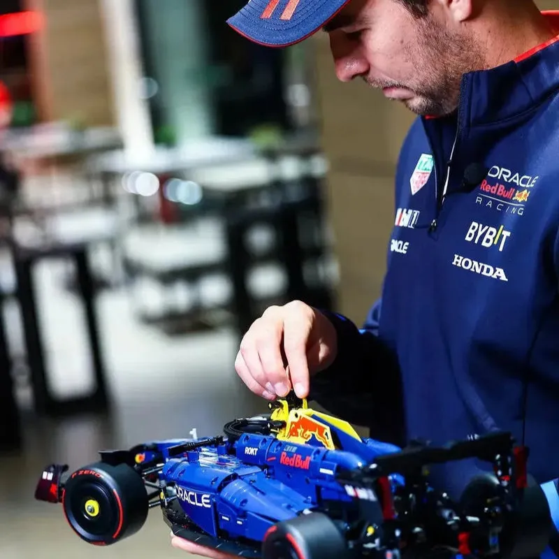 Red Bull Max Verstappen 42206 Technic (direct uit voorraad leverbaar) thumbnail 11