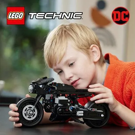 The BATMAN – BATMOTOR™ 42155 Technic thumbnail 11