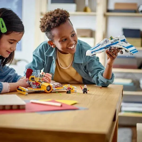 LEGO New Republic E-wing™ versus Shin Hati's Starfighter™ 75364 StarWars