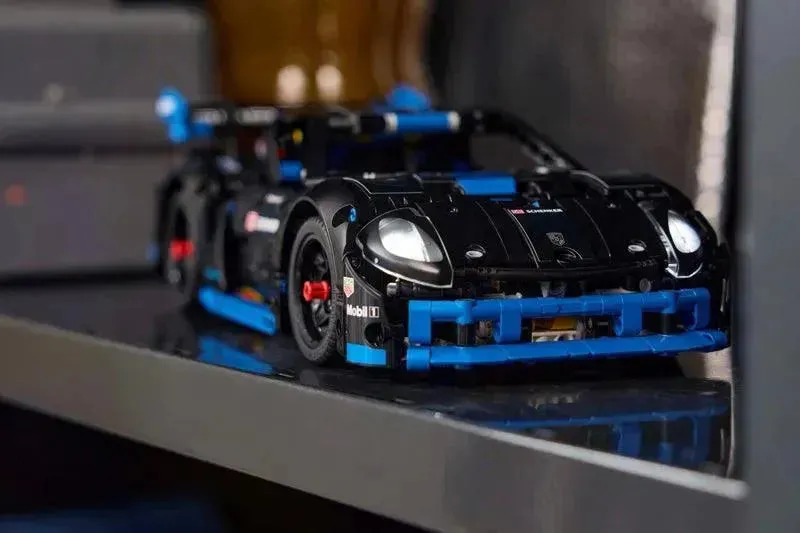 Porsche GT4 e-Performance racewagen 42176 Technic thumbnail 17