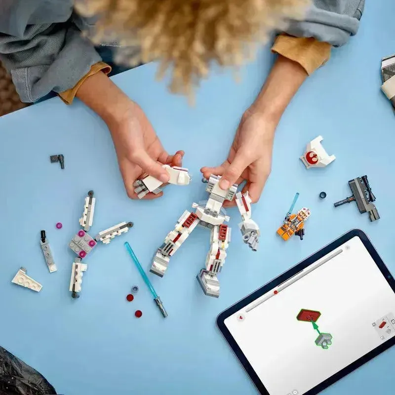 LEGO Luke Skywalker Mech 75390 StarWars