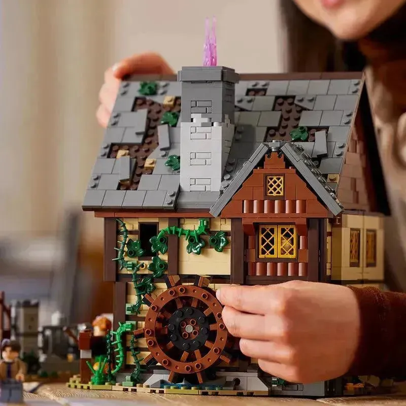 Disney Hocus Pocus: het huisje van de Sanderson-zussen 21341 Ideas thumbnail 20
