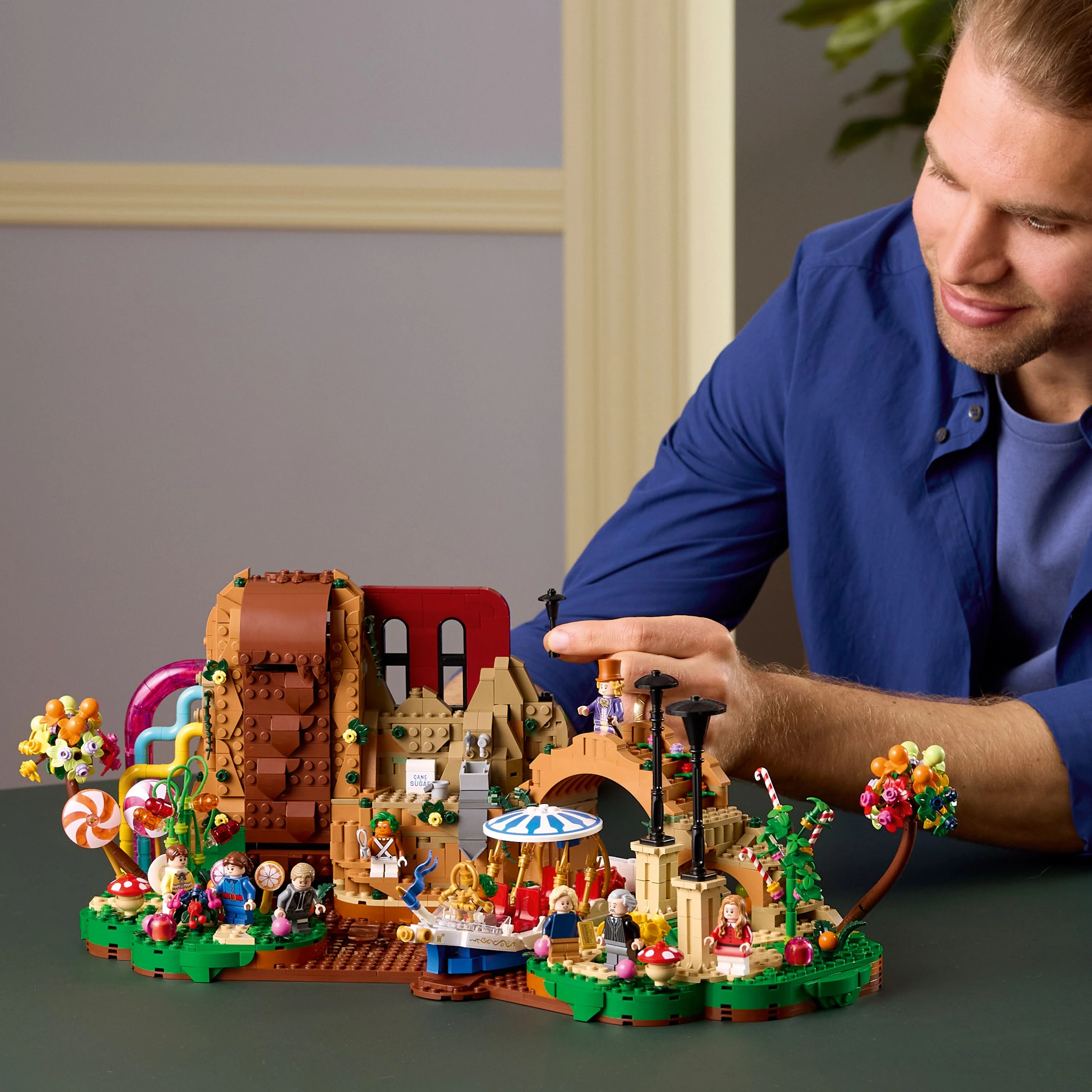 Willy Wonka Chocolate Factory 21360 Ideas thumbnail 8