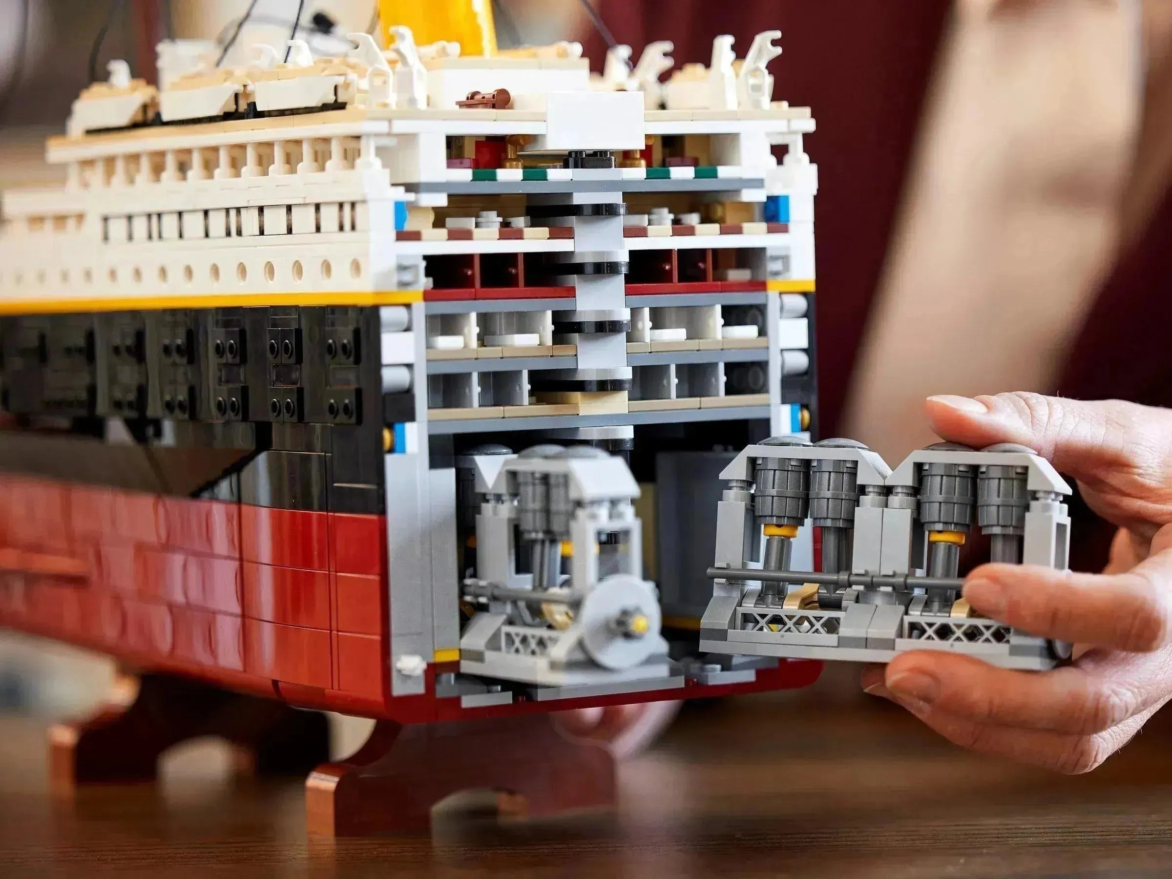 Titanic 10294 Creator Expert thumbnail 13