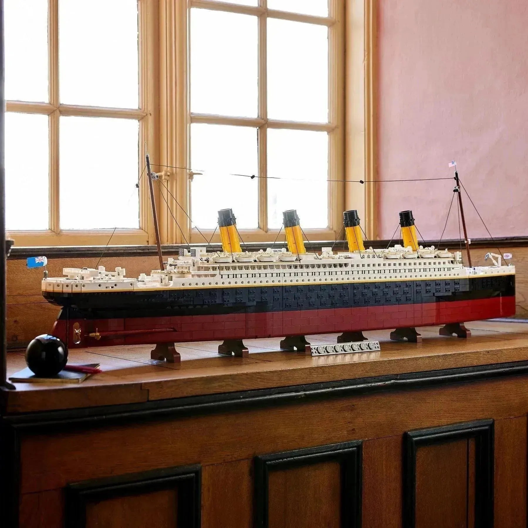 Titanic 10294 Creator Expert thumbnail 10