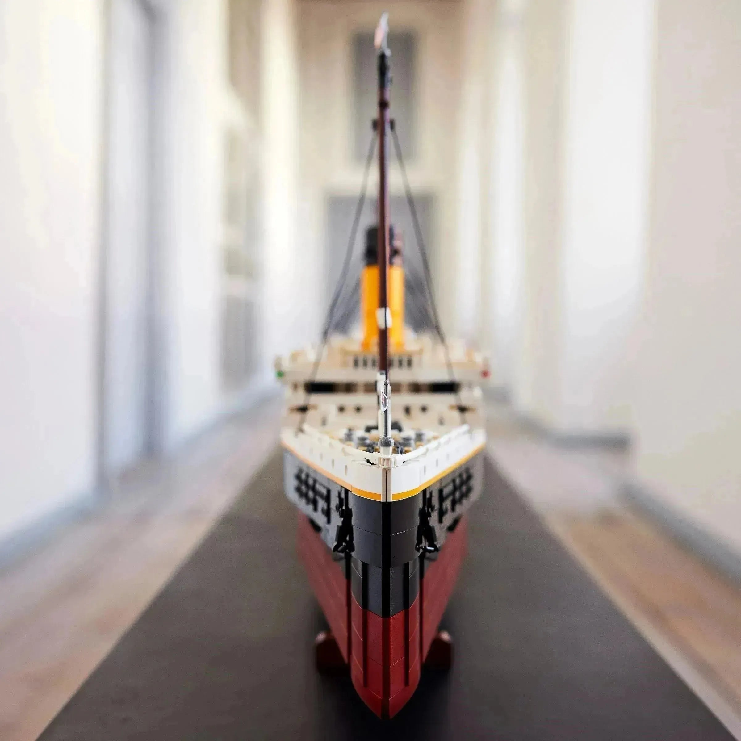 Titanic 10294 Creator Expert thumbnail 9