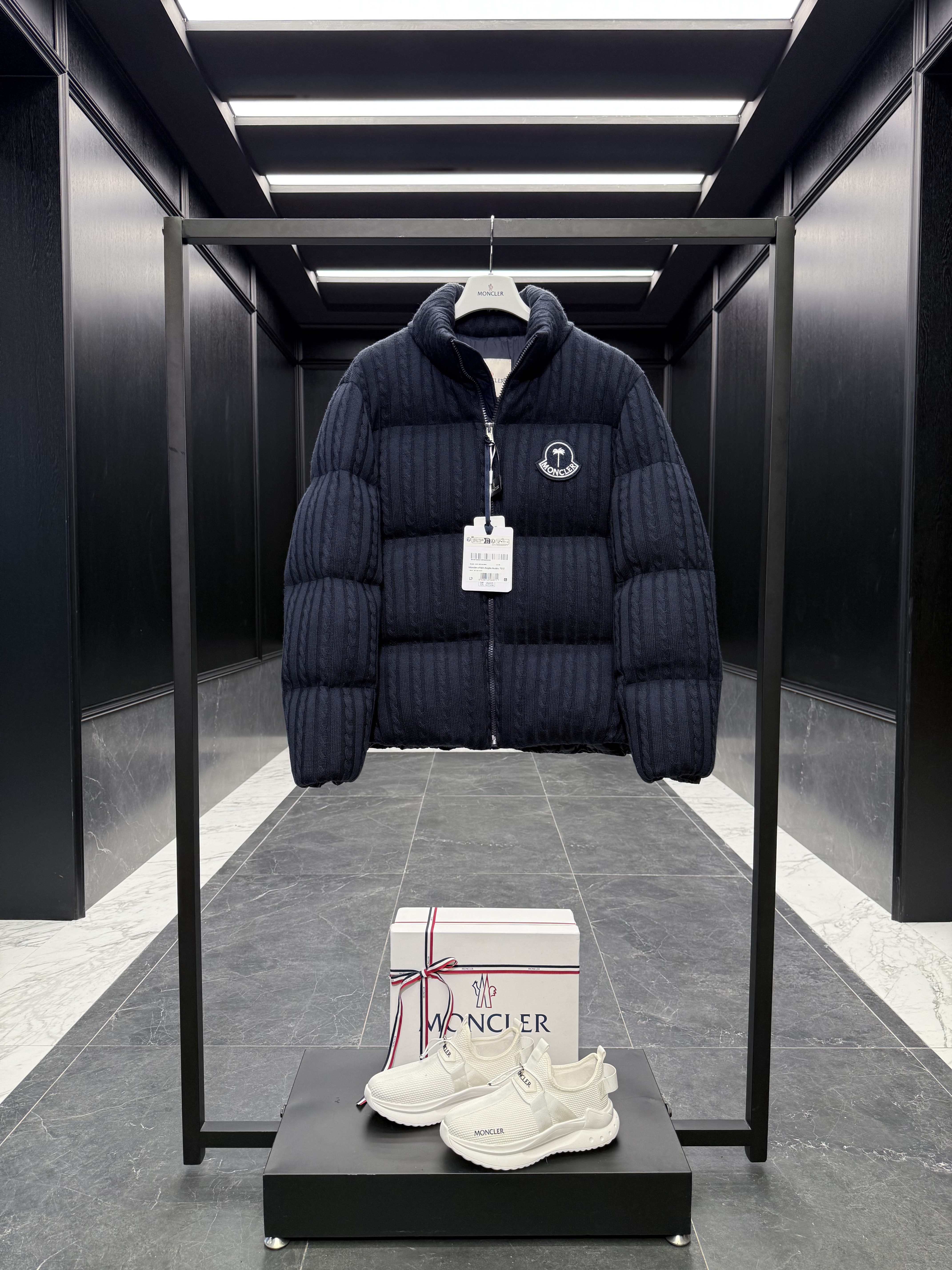 Moncler palm angles