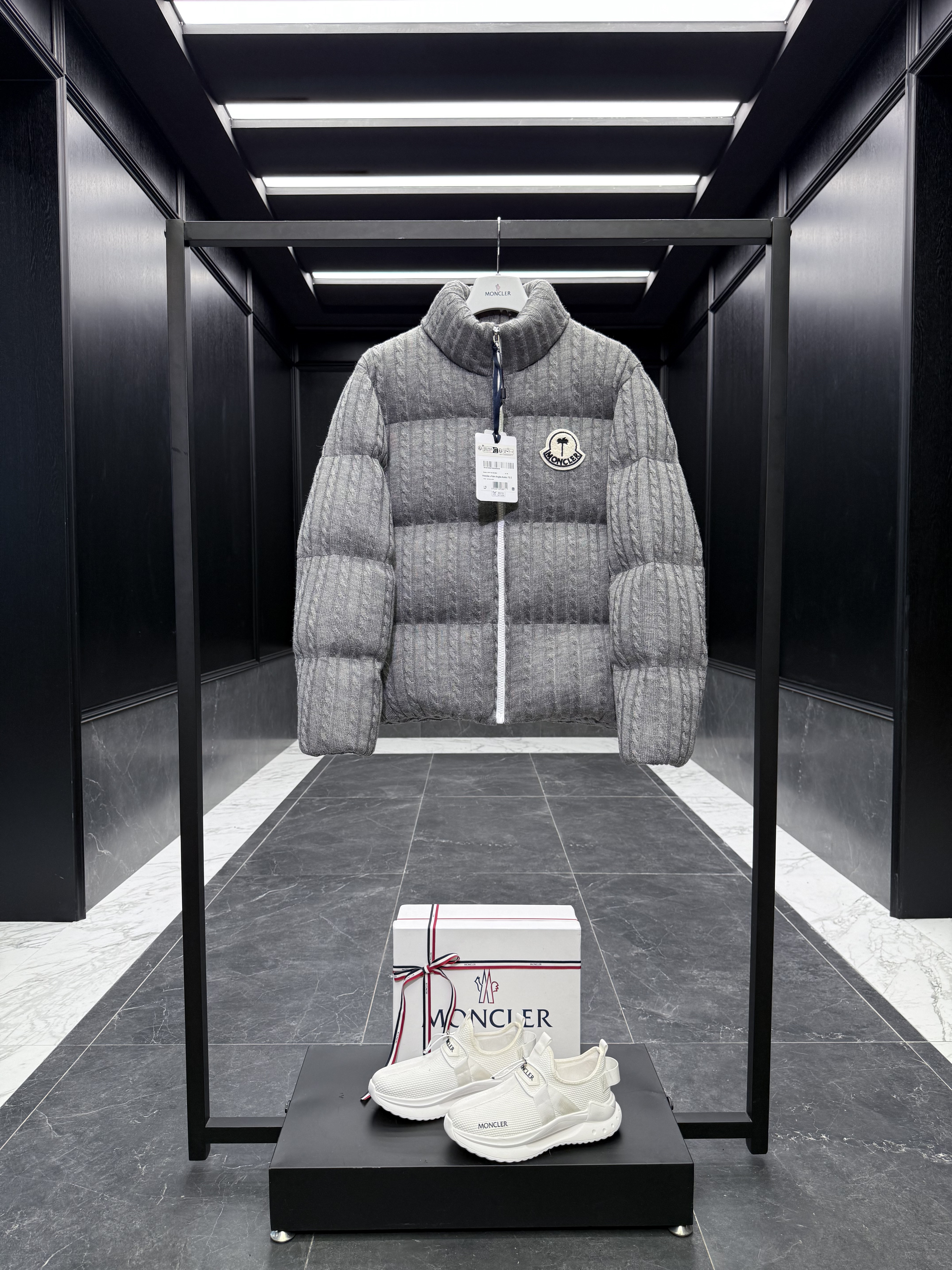 Moncler palm angles