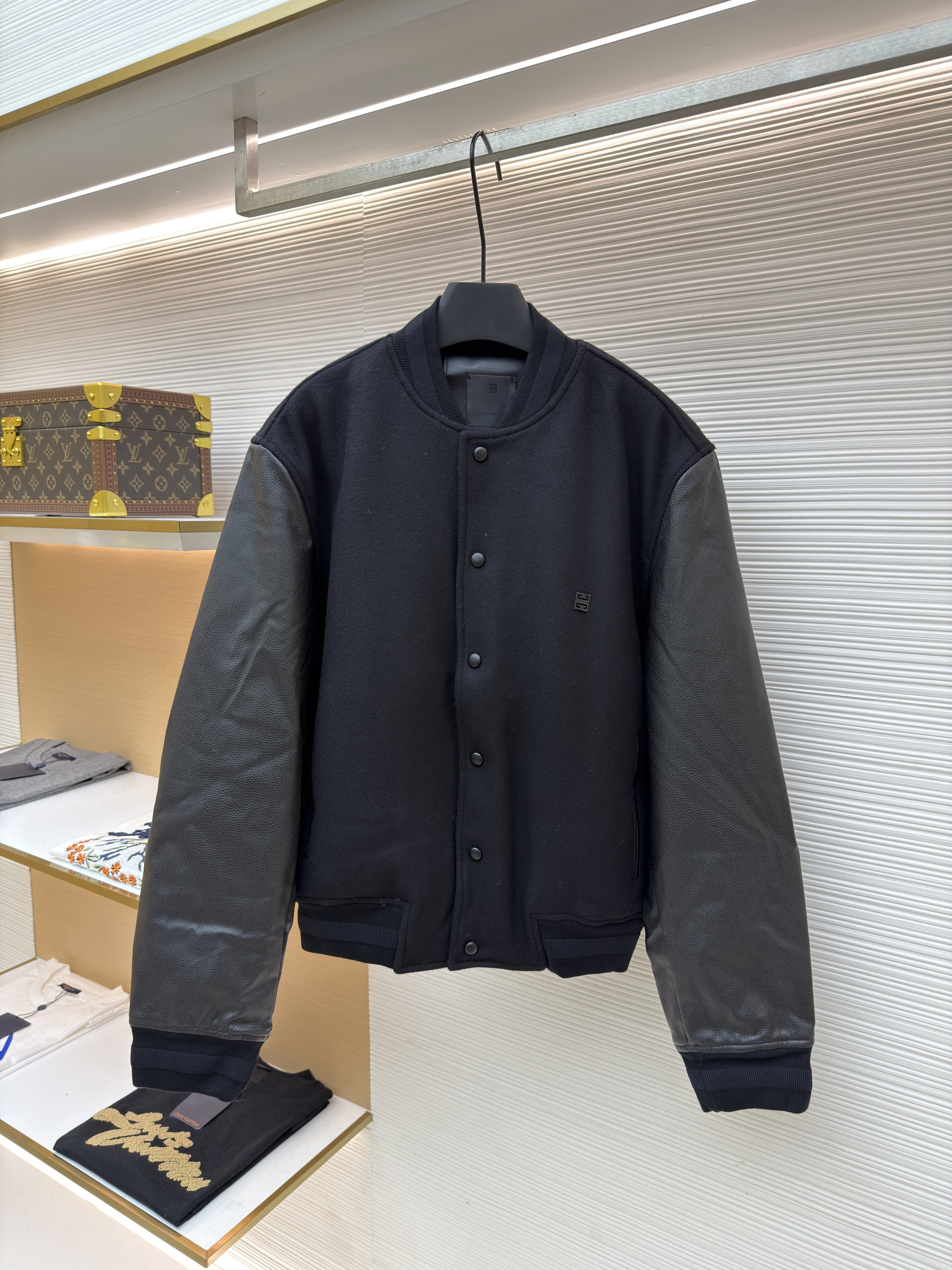 Givenchy 4G金属棒球夹克