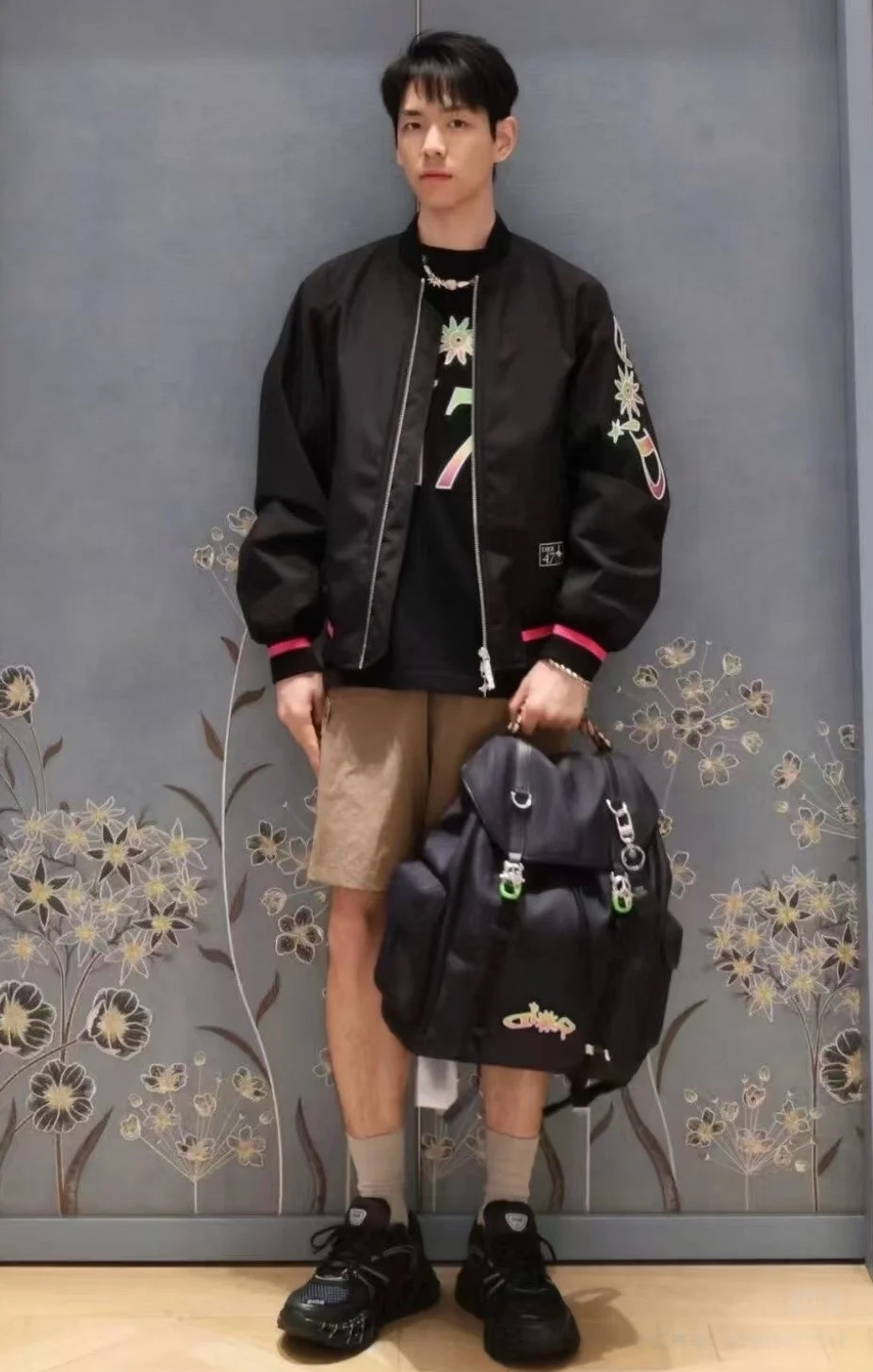 Dior 汉密尔顿联名棒球服