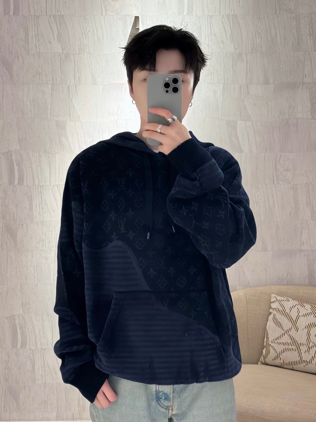 LOUIS VUITTON 假日拼接长袖连帽套头卫衣