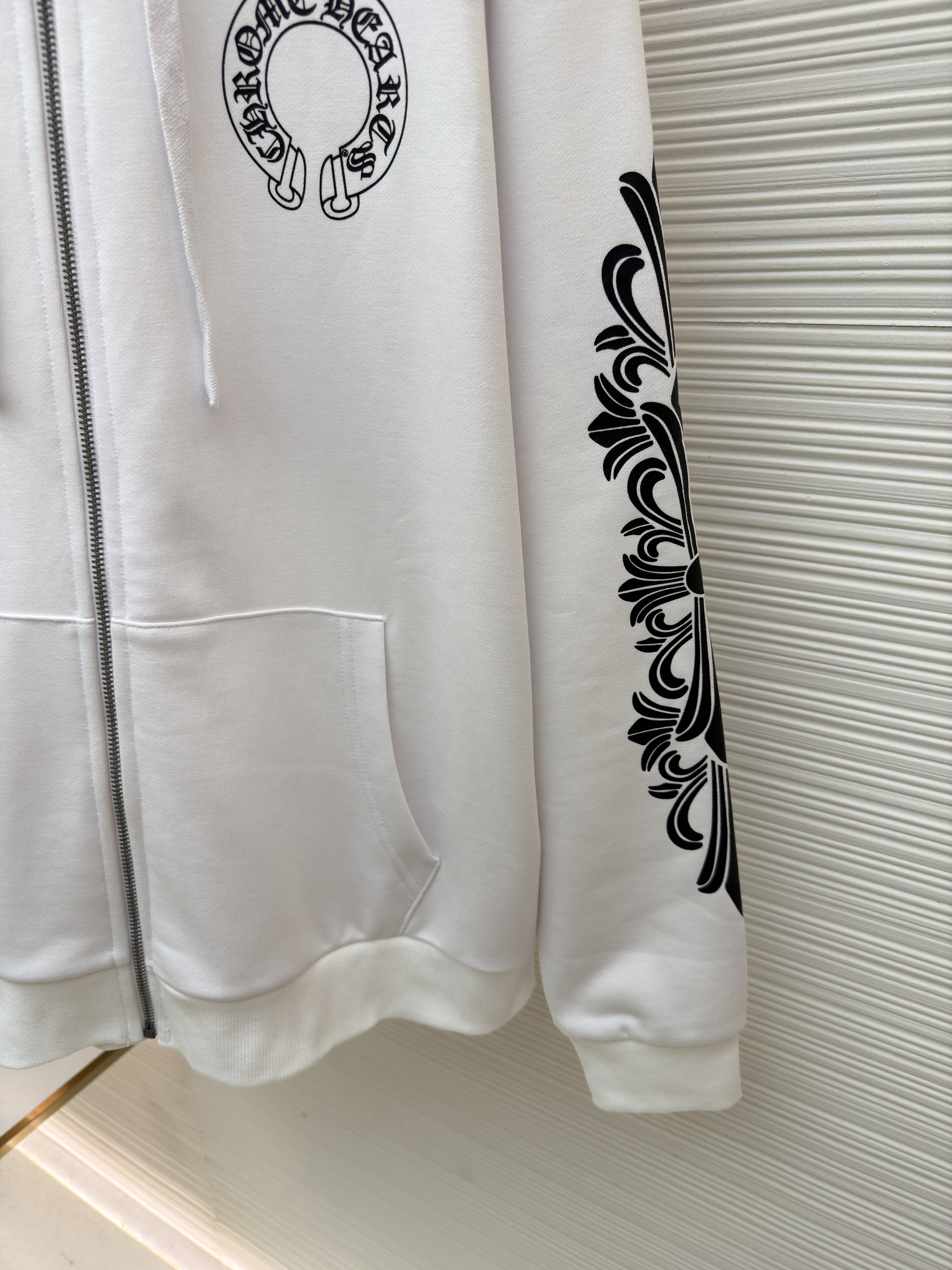 Chrome Hearts 马蹄麒麟拉链外套