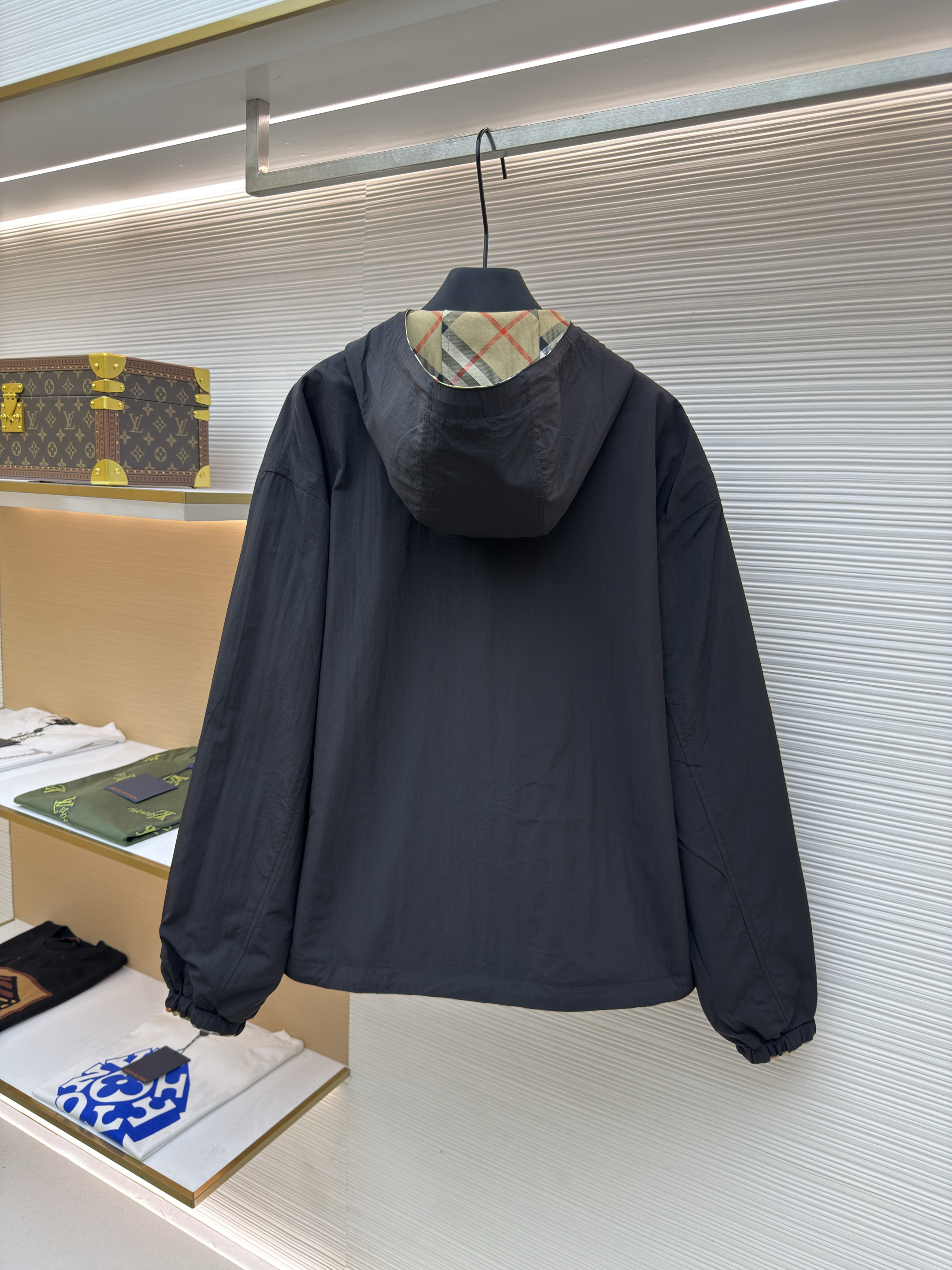BURBERRY斜格纹饰刺绣双面穿夹克