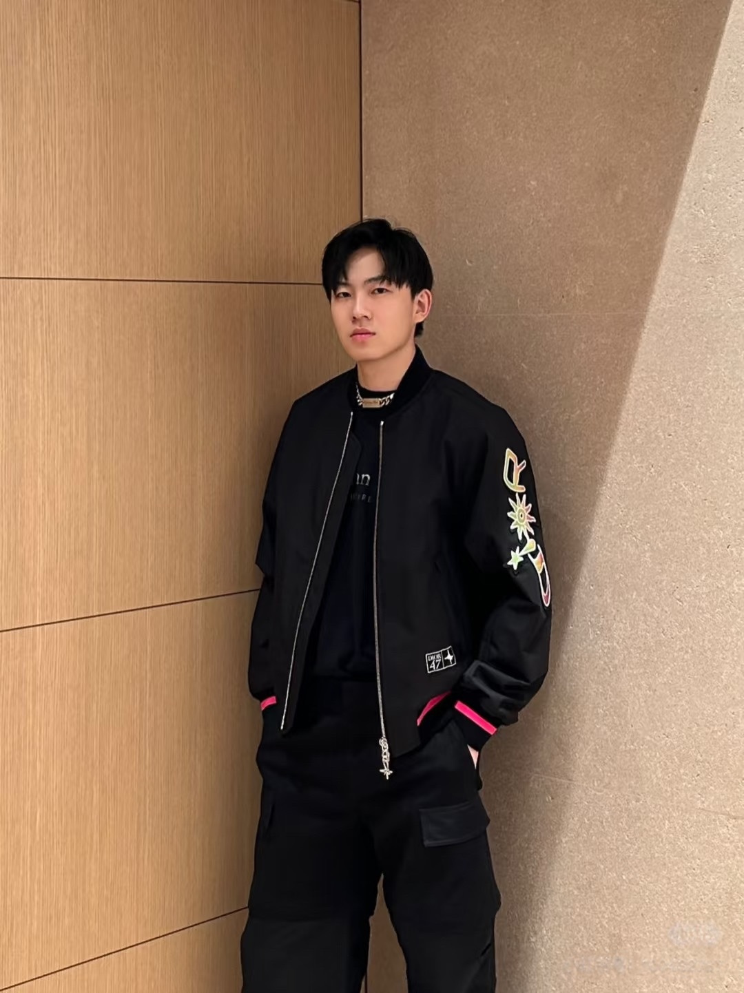 Dior 汉密尔顿联名棒球服