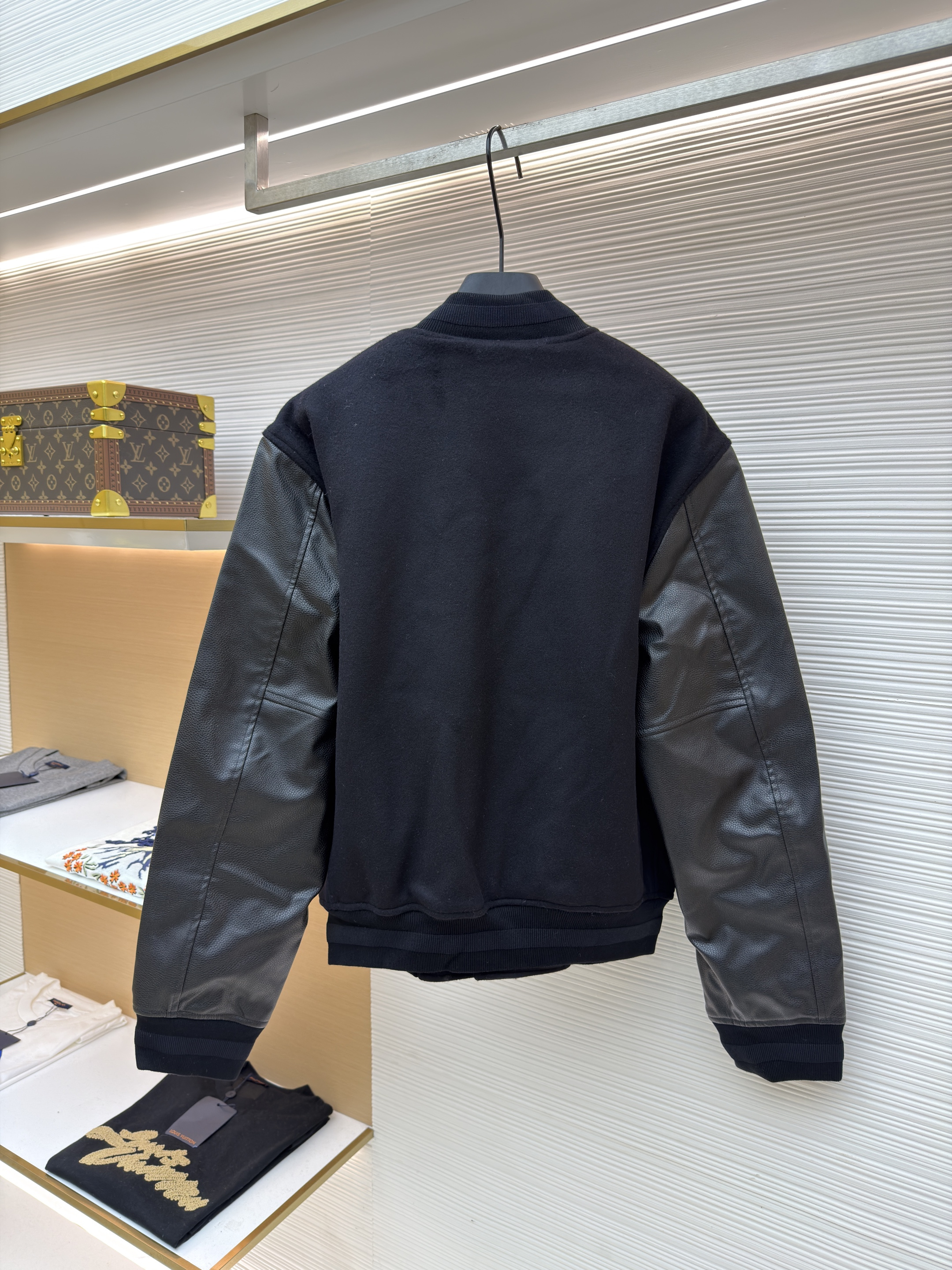 Givenchy 4G金属棒球夹克