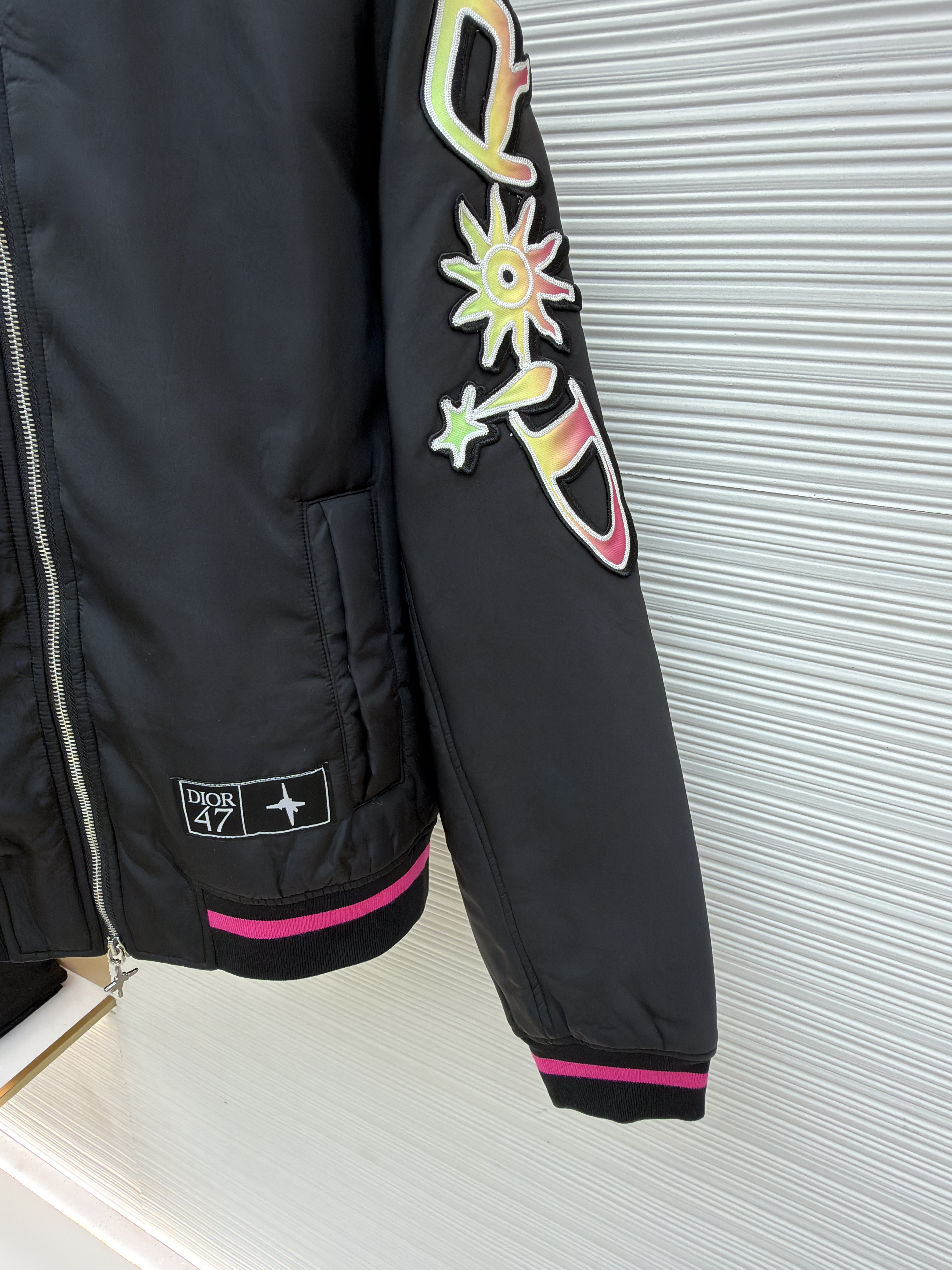 Dior 汉密尔顿联名棒球服