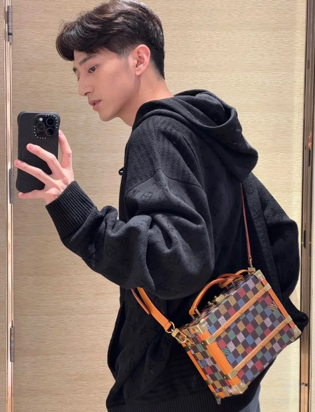 LOUIS VUITTON 假日拼接长袖连帽套头卫衣