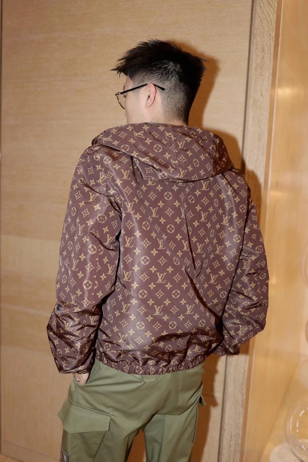 LOUIS VUITTON 迷彩印花双面穿连帽夹克外套