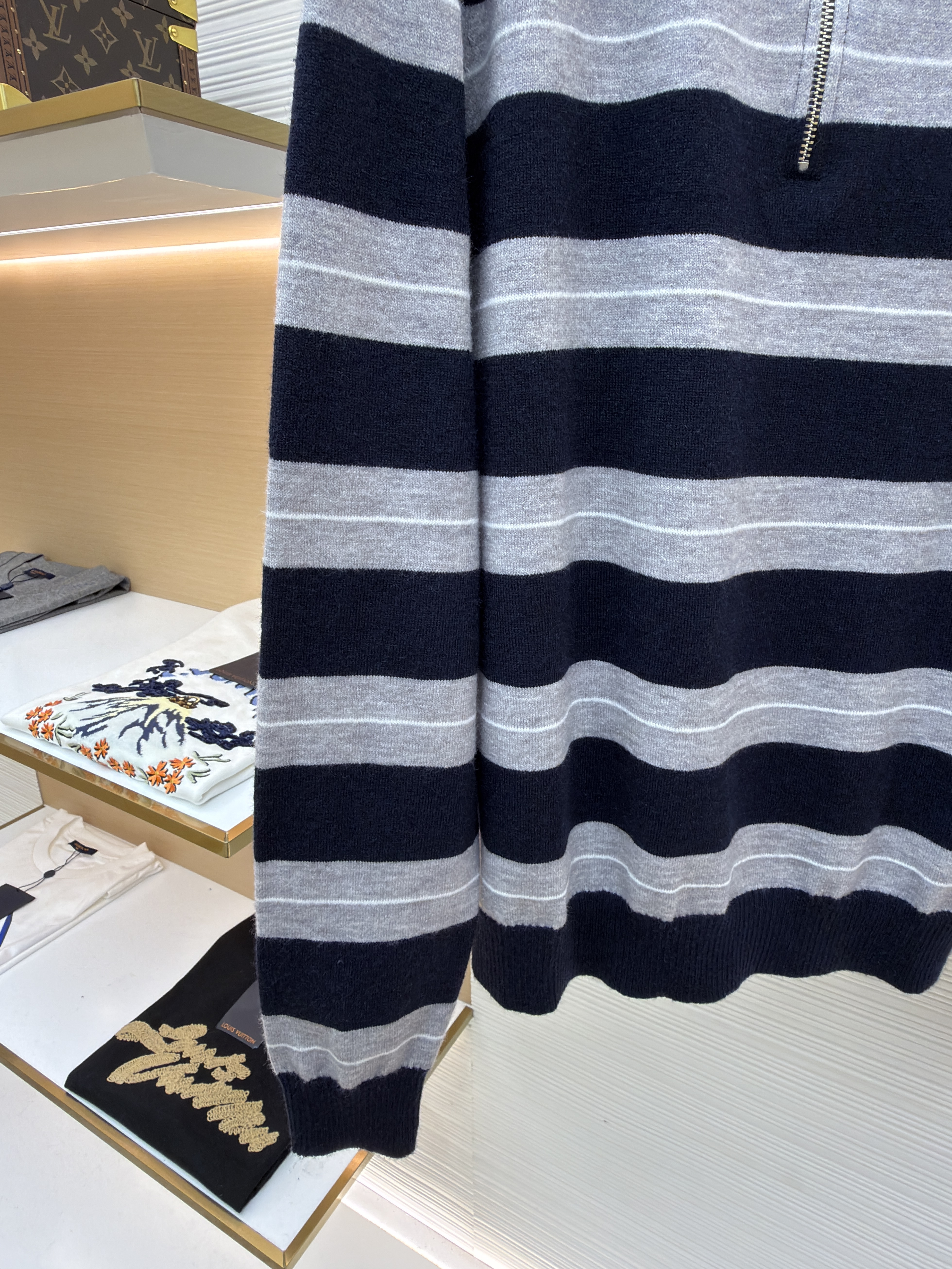 MIUMIU Atheneum快闪系列条纹长袖Polo衫