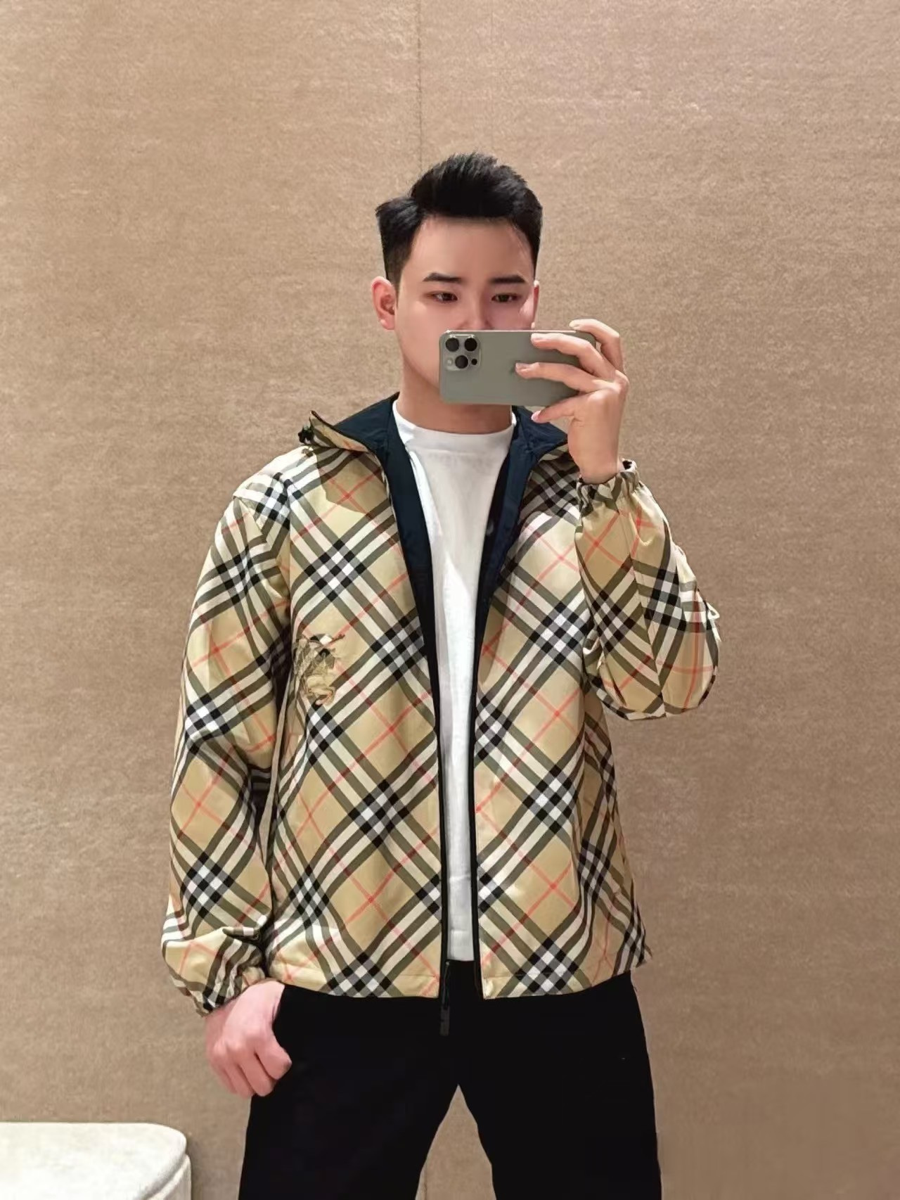 BURBERRY斜格纹饰刺绣双面穿夹克