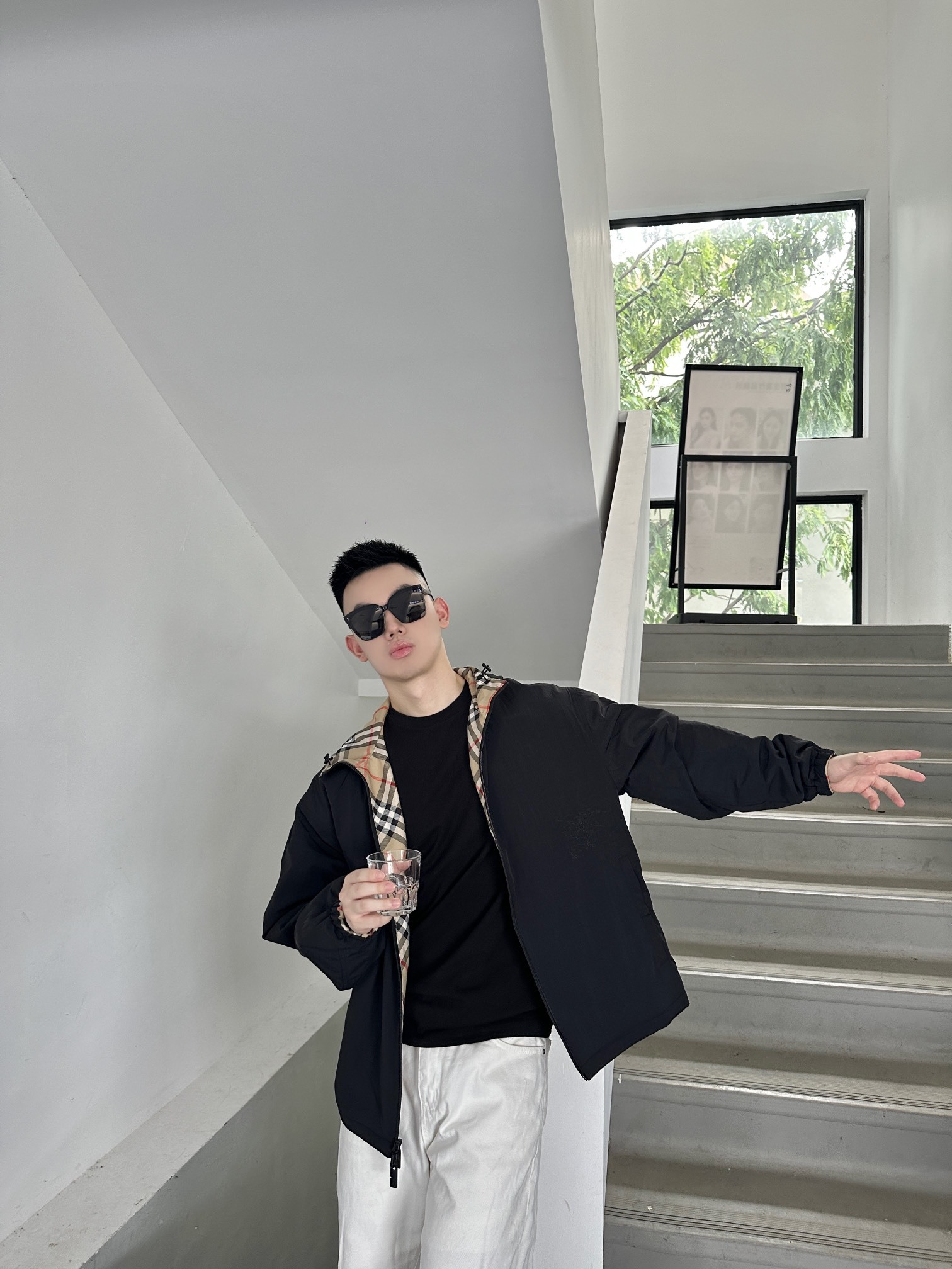 BURBERRY斜格纹饰刺绣双面穿夹克