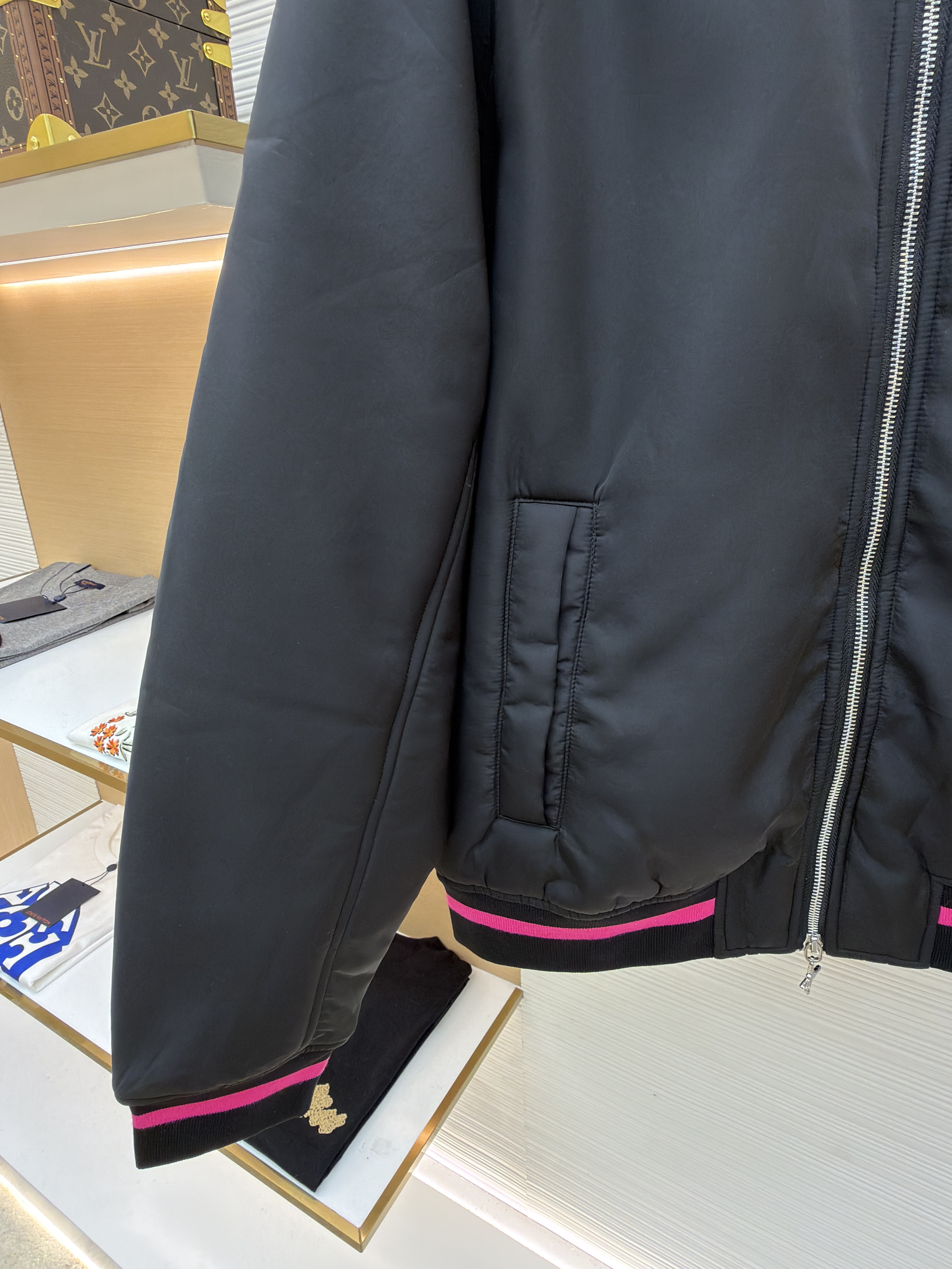 Dior 汉密尔顿联名棒球服