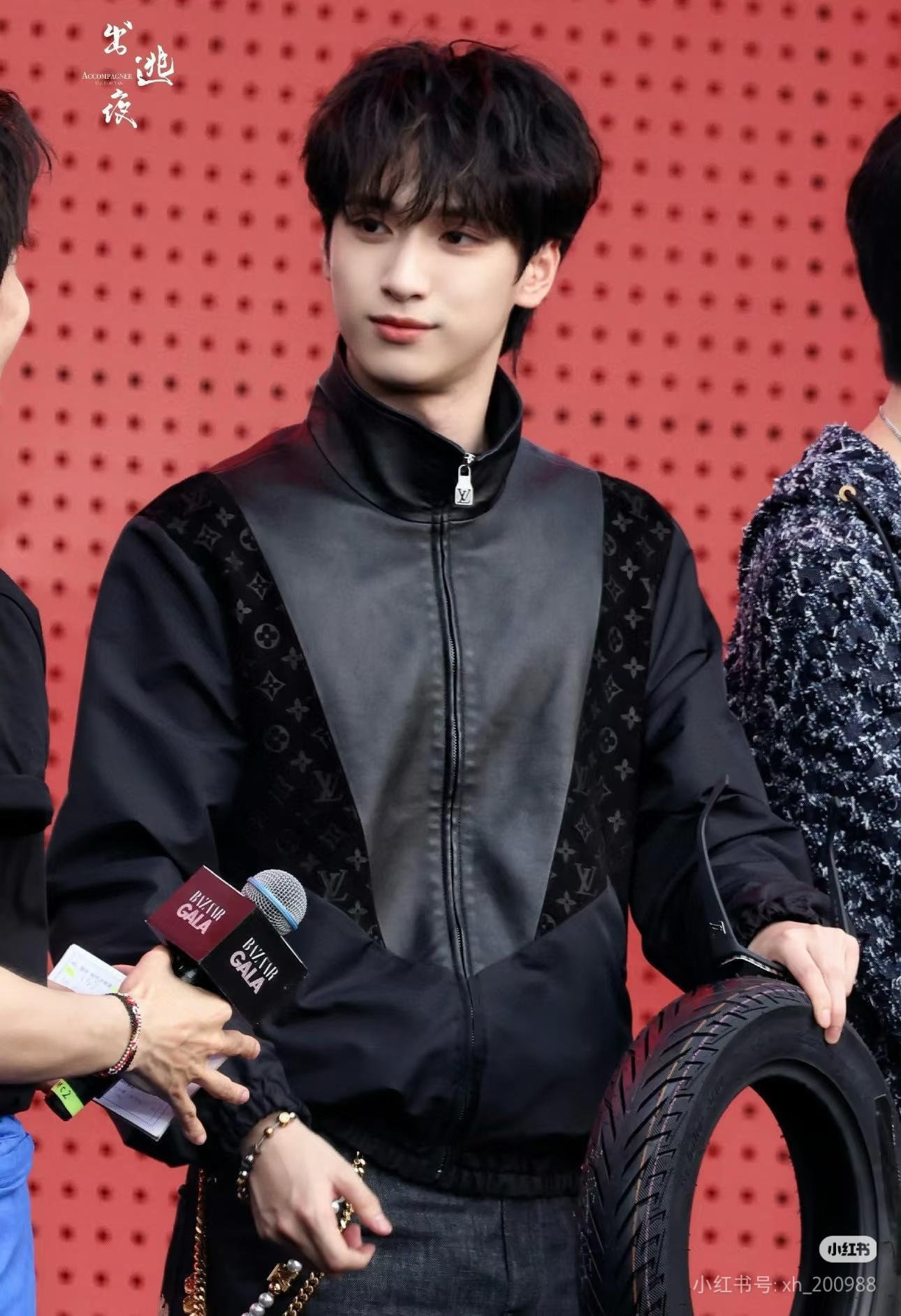 LOUIS VUITTON 老花压纹拼接皮衣夹克