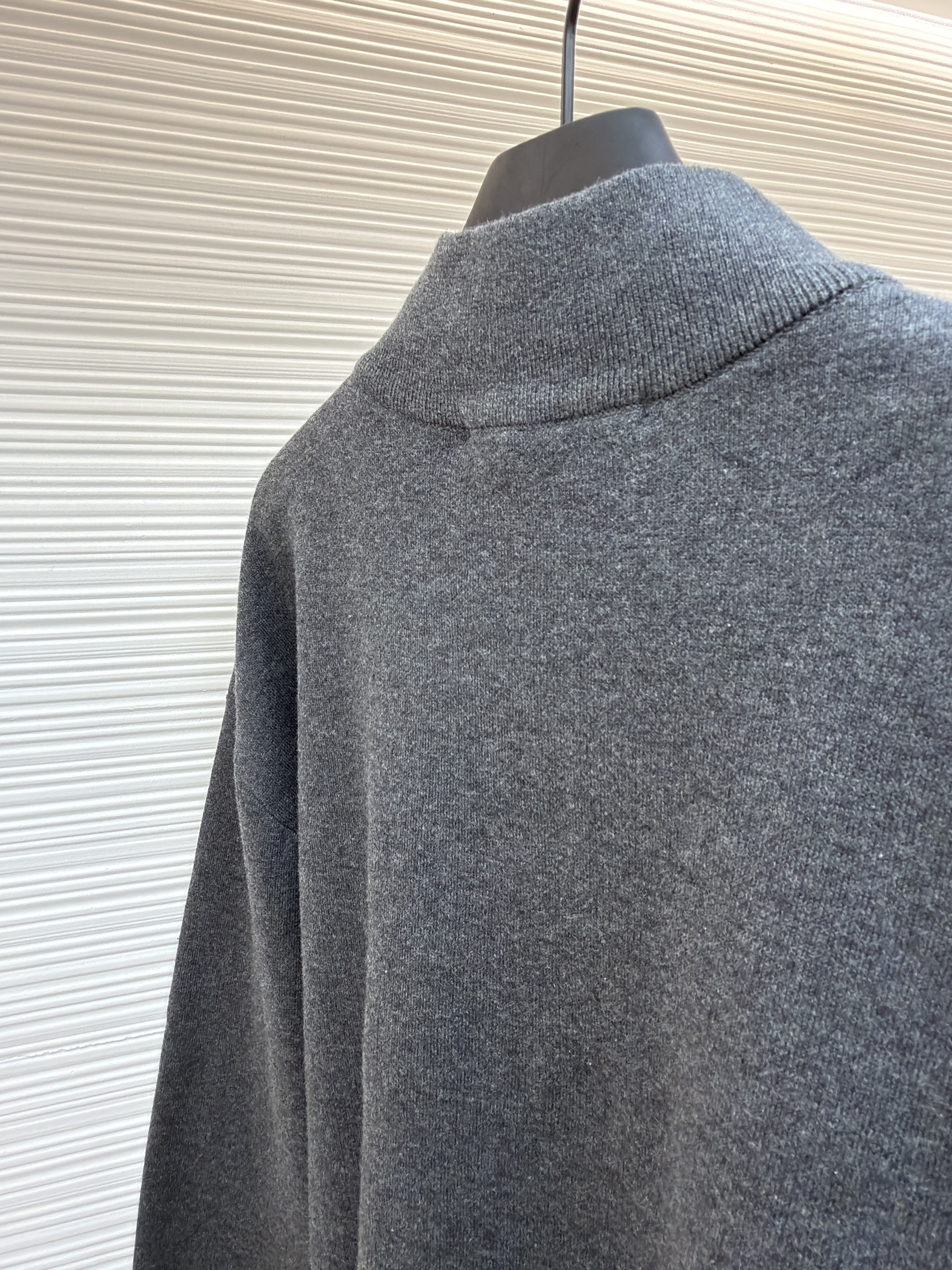 Balenciaga 立领半拉链棉质针织衫