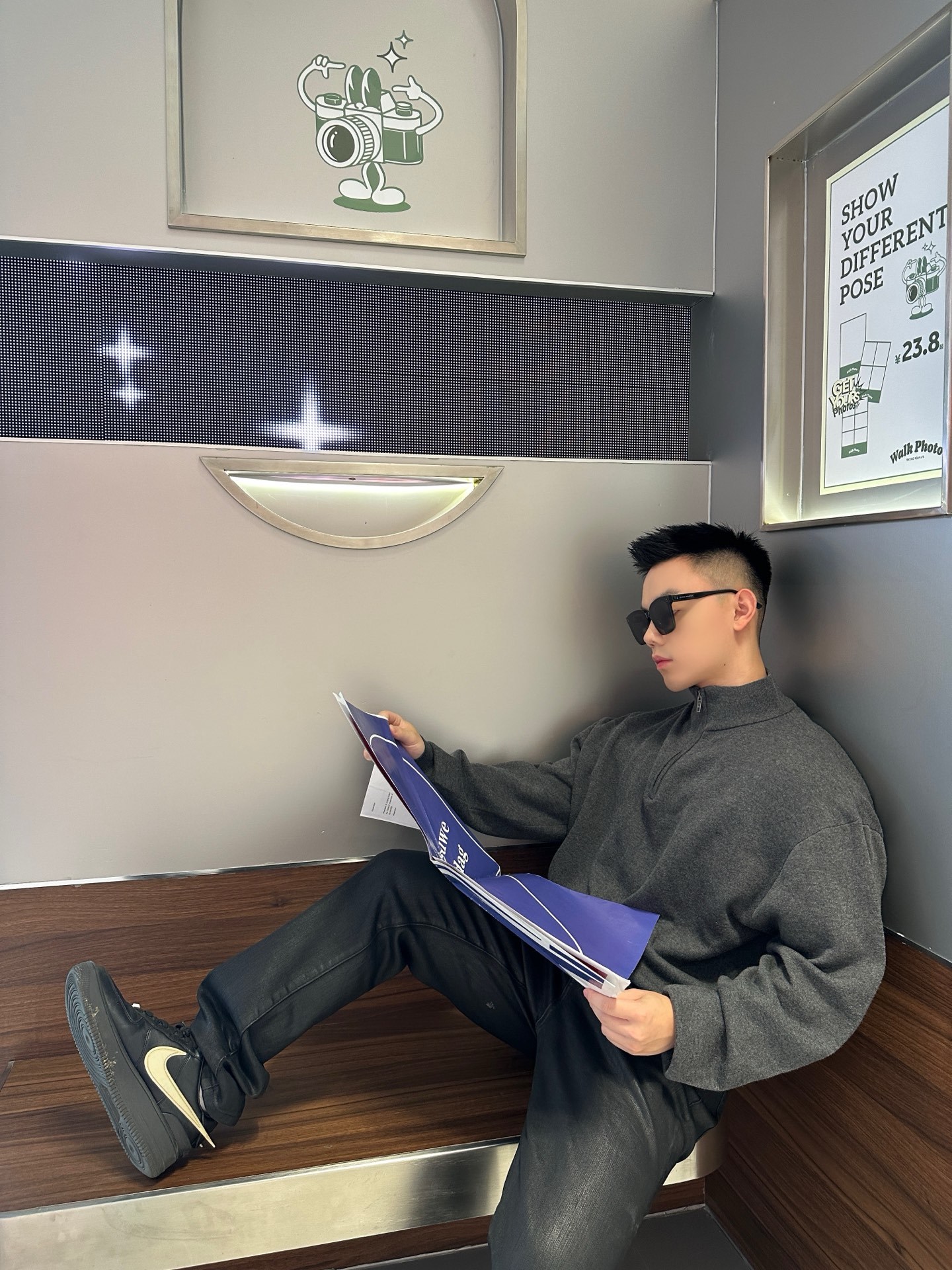 Balenciaga 立领半拉链棉质针织衫