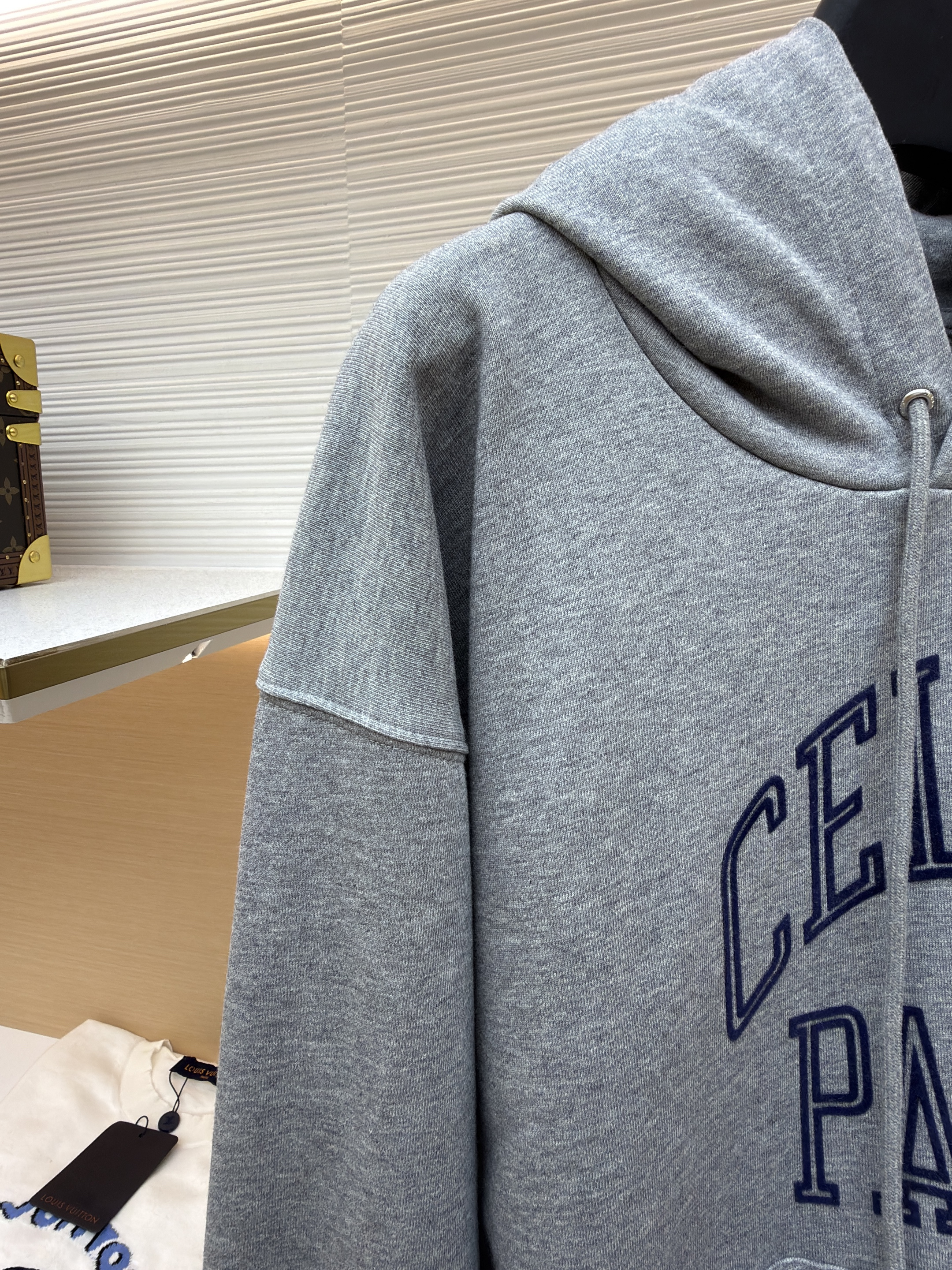 Celine 植绒兜帽卫衣