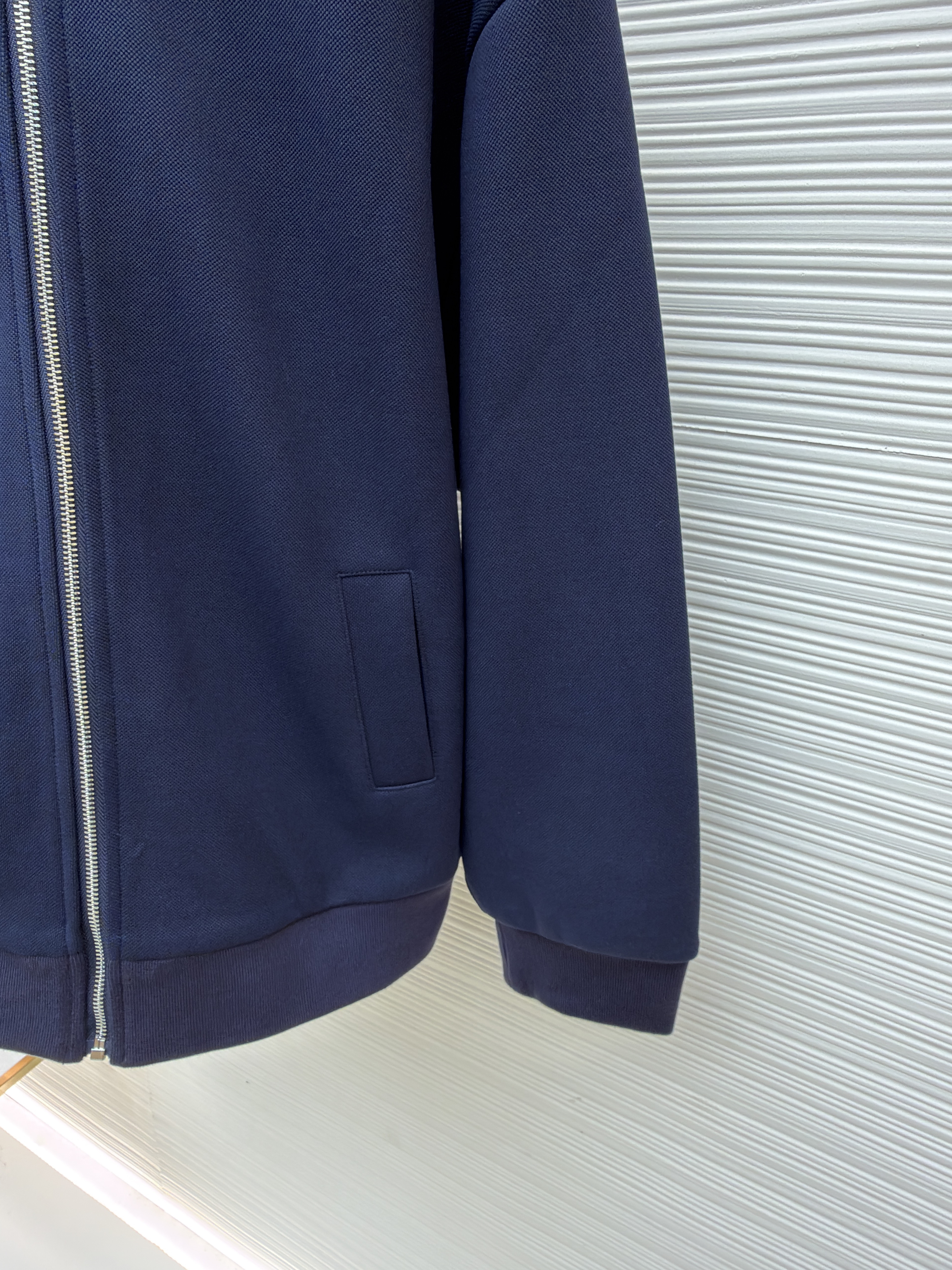 MIUMIU字母刺绣珠地布翻领外套