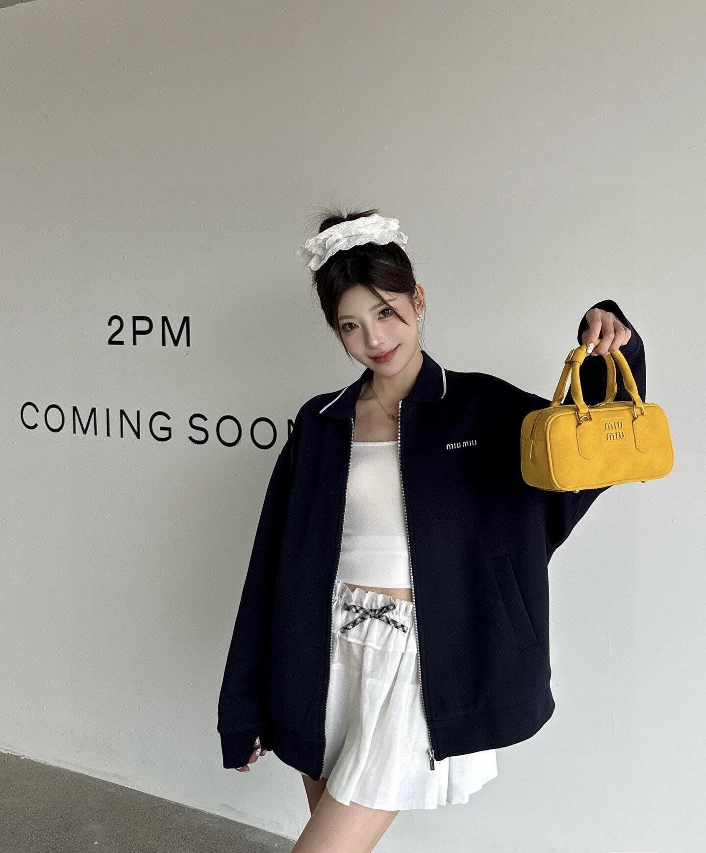 MIUMIU字母刺绣珠地布翻领外套
