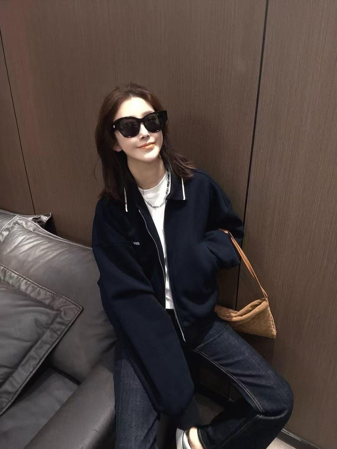 MIUMIU字母刺绣珠地布翻领外套