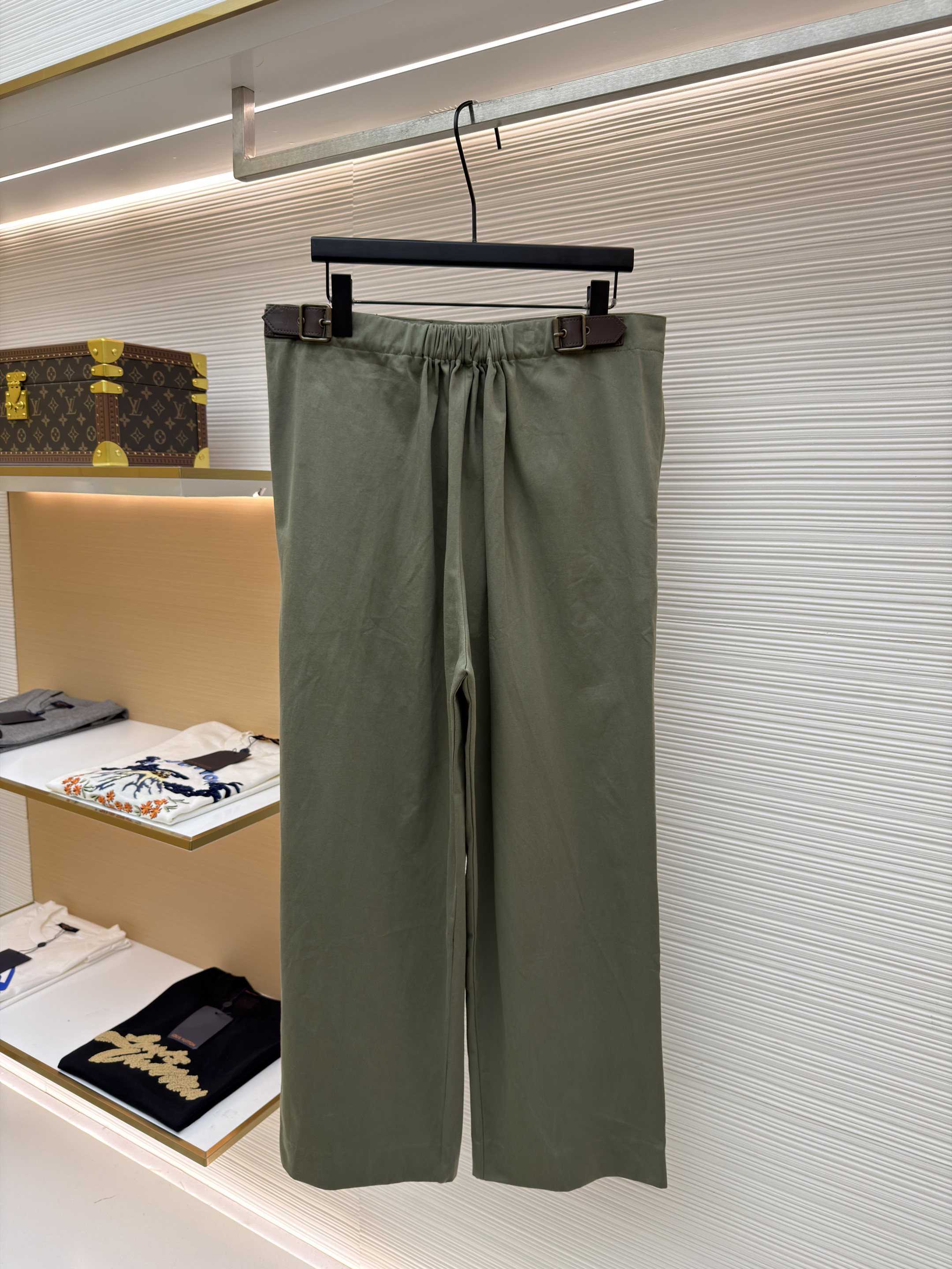 Loewe军绿皮带长裤