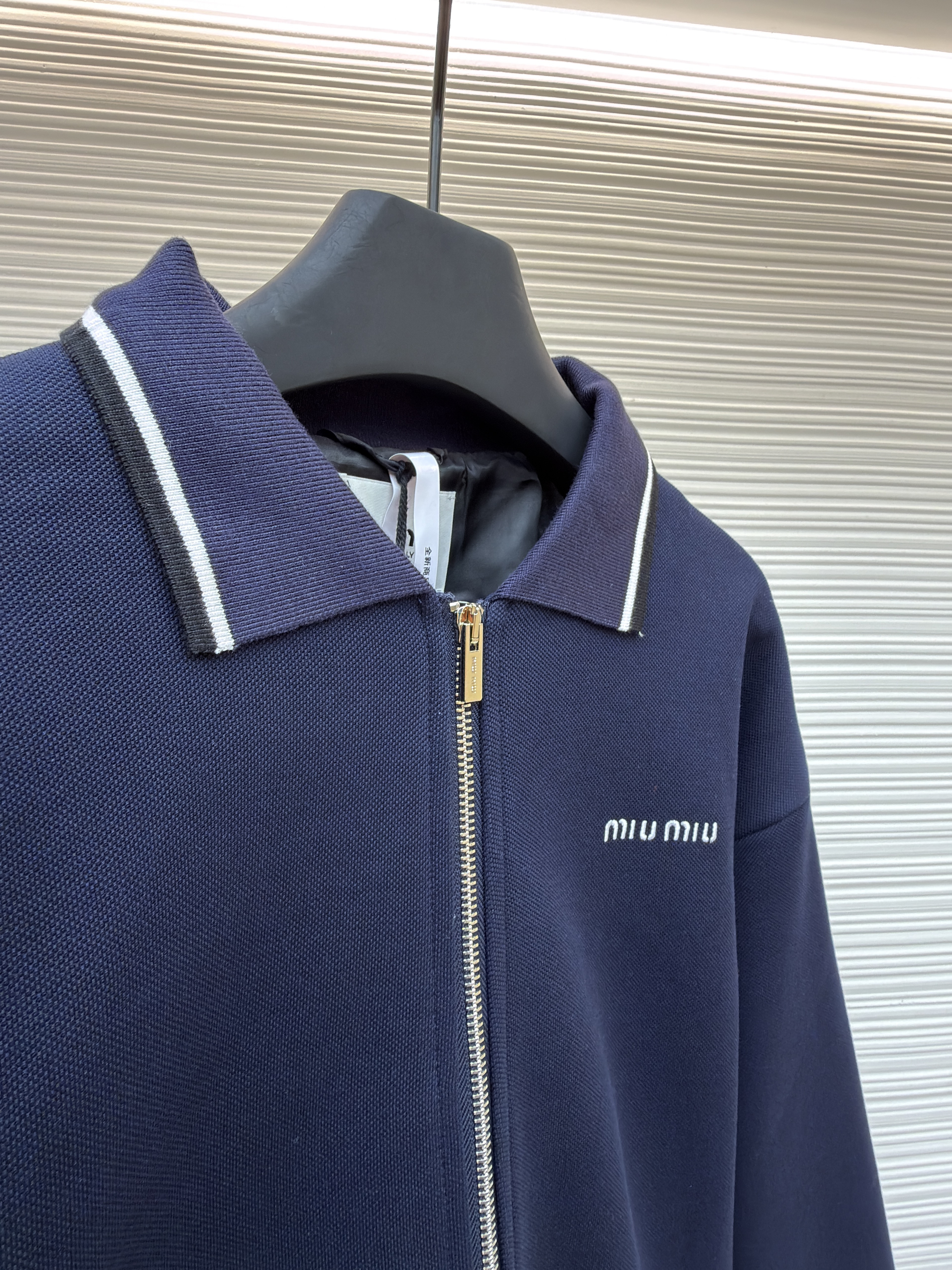 MIUMIU字母刺绣珠地布翻领外套